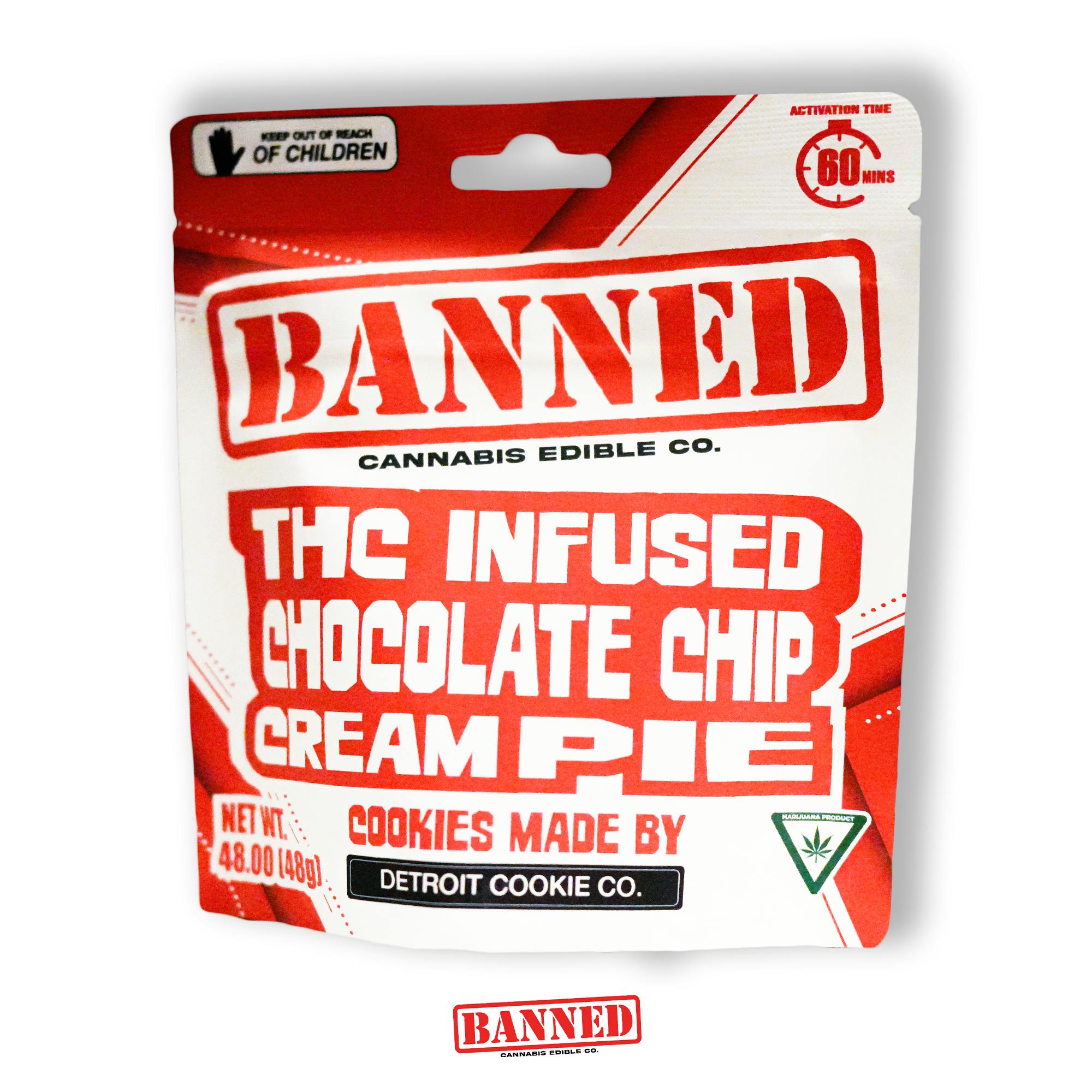 Photograph of product: Banned | 200mg Treats | Chocolate Chip Creampie