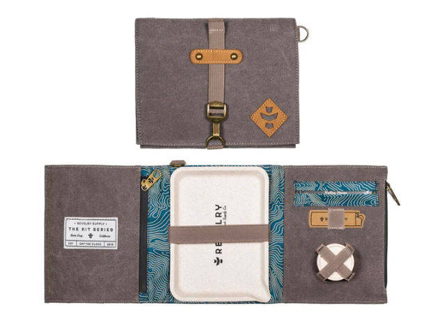 Photograph of product: Rolling Kit Tri-Fold - Ash - Revelry