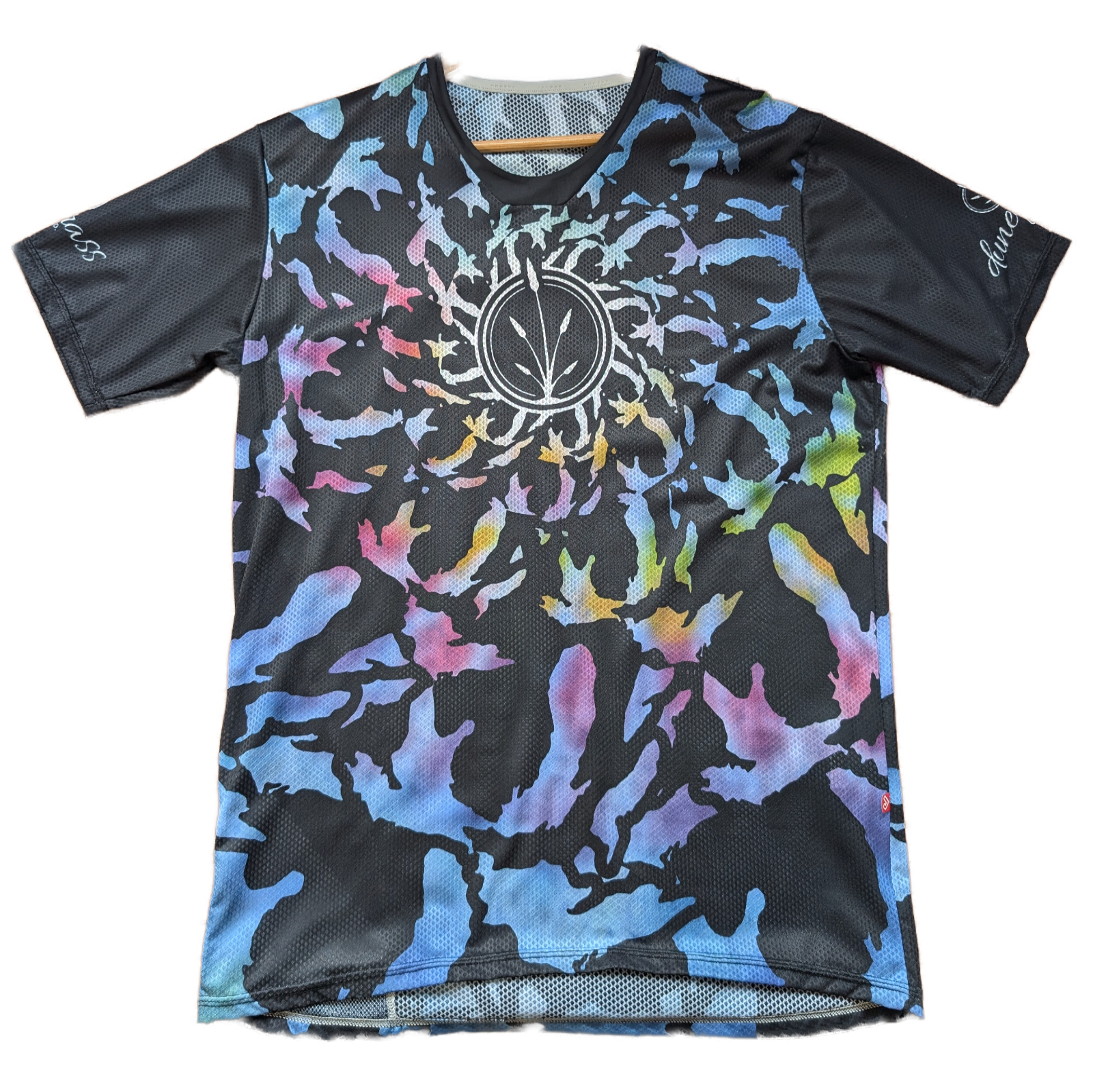 Photograph of product: DUNEGRASS MOUNTAIN BIKE JERSEY