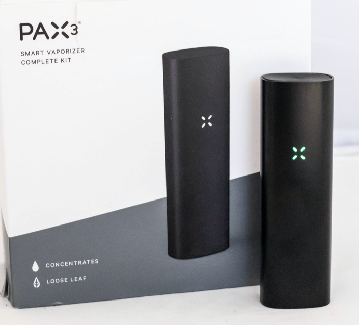 Photograph of product: Pax 3 Vaporizer Complete Kit Black