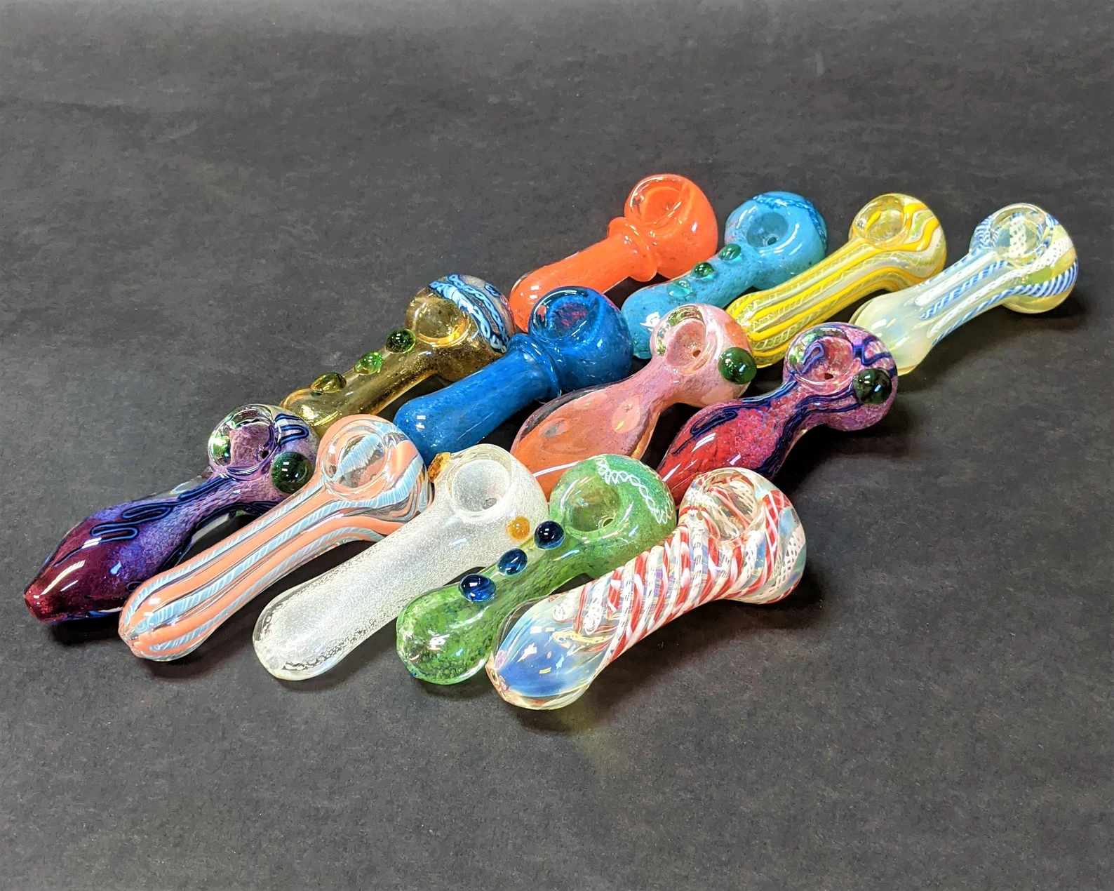 Photograph of product: Lucky hand Pipe 4" | 24686