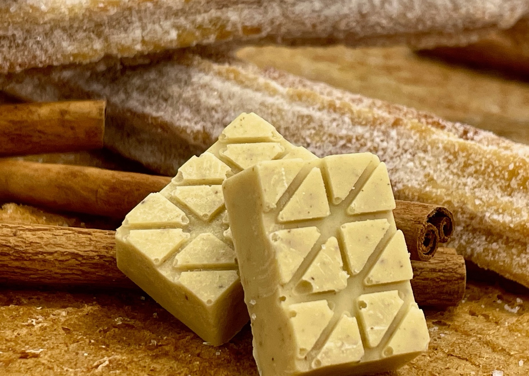 Photograph of product: Natural State Churro Cheesecake Little Bark 80MG (2ct)