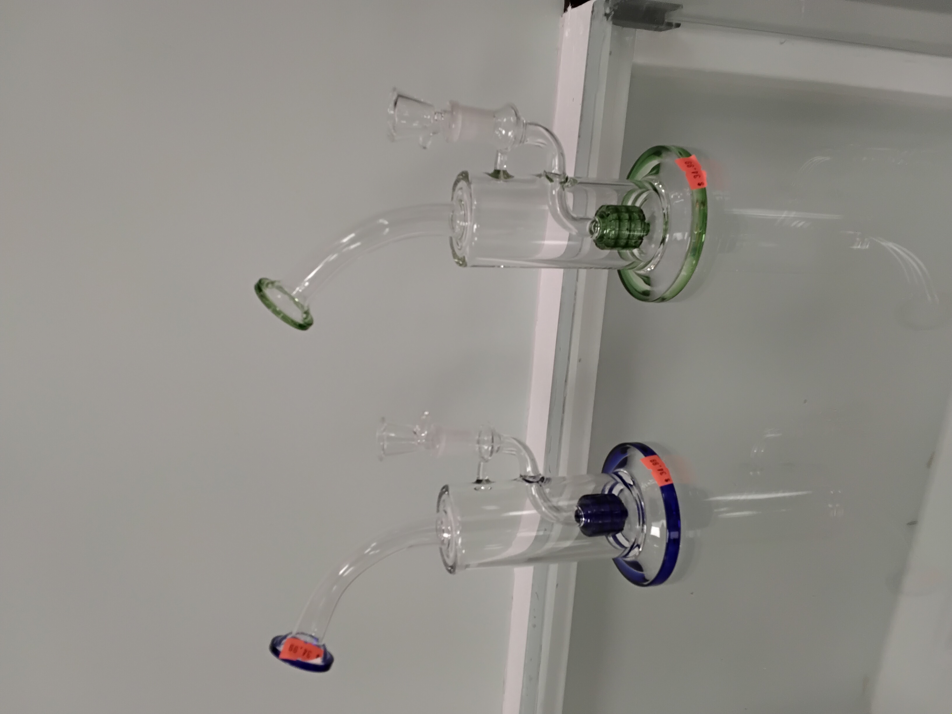 Photograph of product: Curve Neck Disc Waterpipe