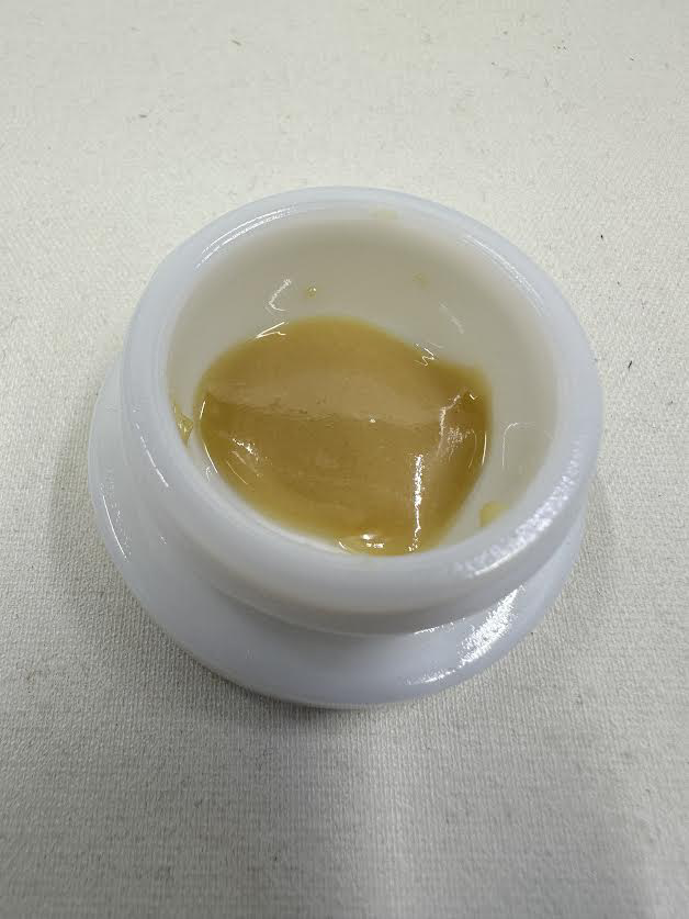 Photograph of product: Budder | Lemon OG Haze | 1g | Crispy Commission