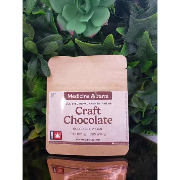 Photograph of product: Vegan Craft Chocolate 1:1 CBD - 100mg TH-oui, 100mg CBD - Medicine Farm