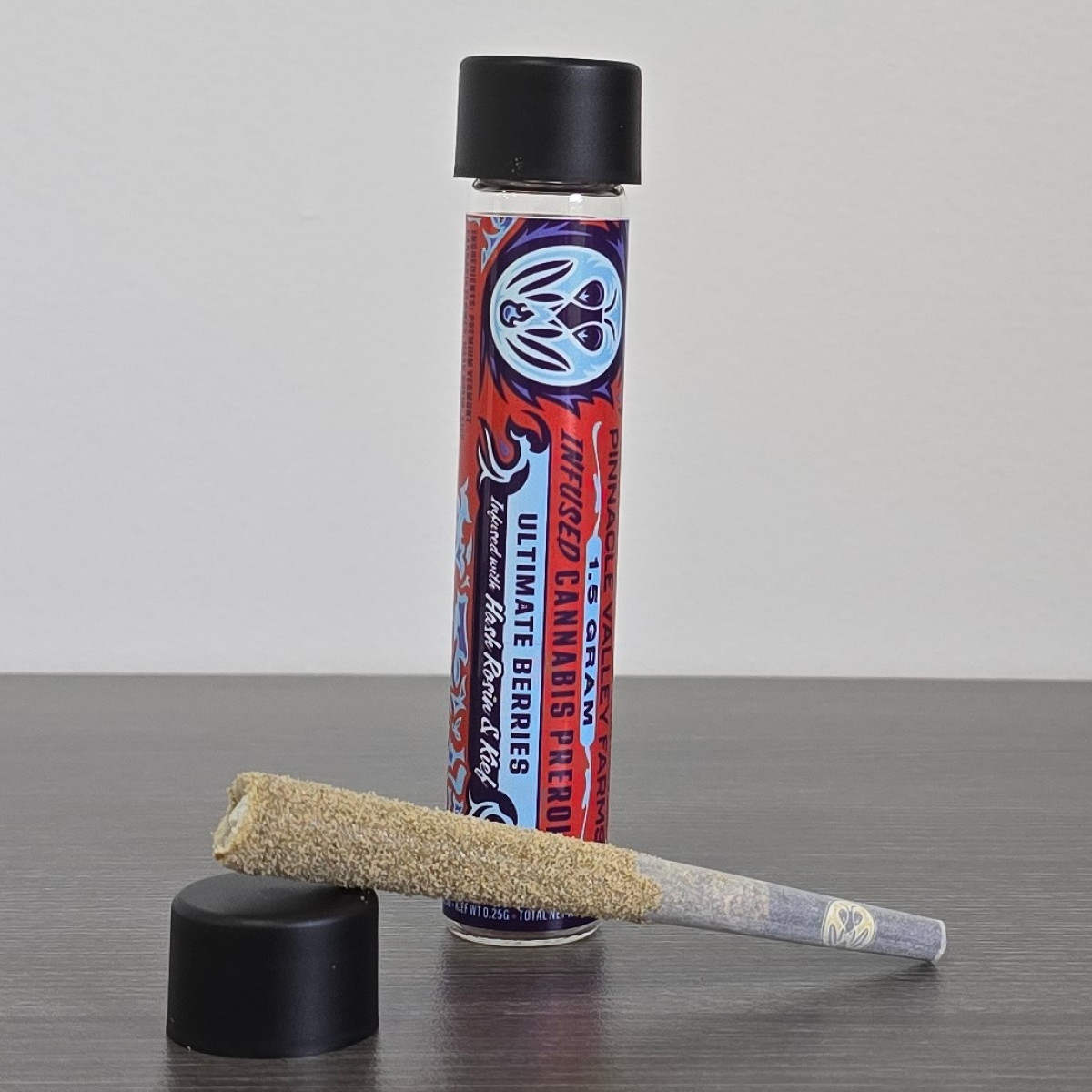 Photograph of product: Pinnacle Valley | Ultimate Berries | 1.5g Infused Pre Roll