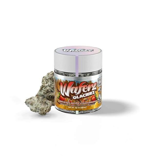 Photograph of product: CHOCOLATE DIPPED STRAWBERRIES 7G INFUSED - 