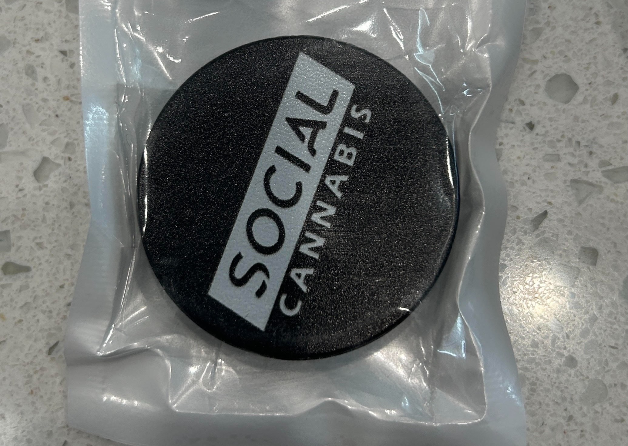 Photograph of product: Social  - Accessories -  Pop Socket