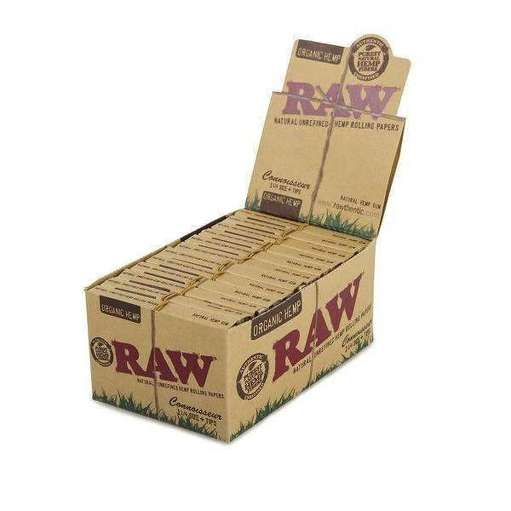 Photograph of product: Raw | Classic | Connoisseur | 1 1/4 | Papers + Tips