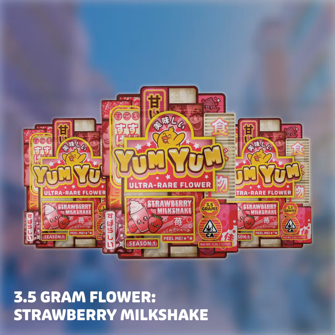 Photograph of product: Yum Yum Pre-Packaged Strawberry Milkshake - 3.5g