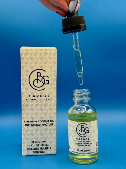 Photograph of product: Cardoz Cooking Oil | Blended Gourmet Live Resin Infused Grapeseed Cooking Oil | 1 Fl. Oz