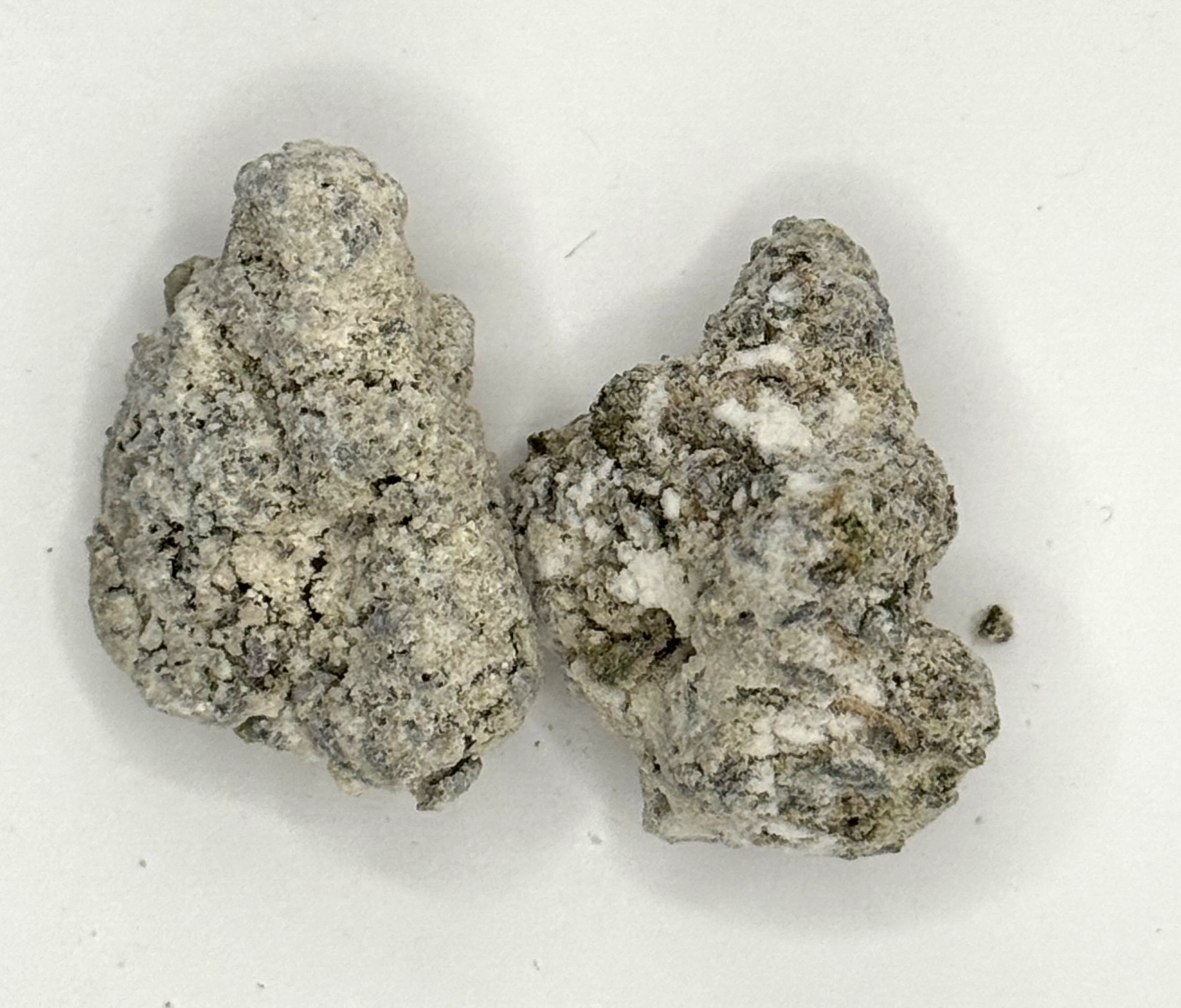 Photograph of product: Snow Caps | Permanent Chimera | 3.5G TH-ouiA Infused Flower