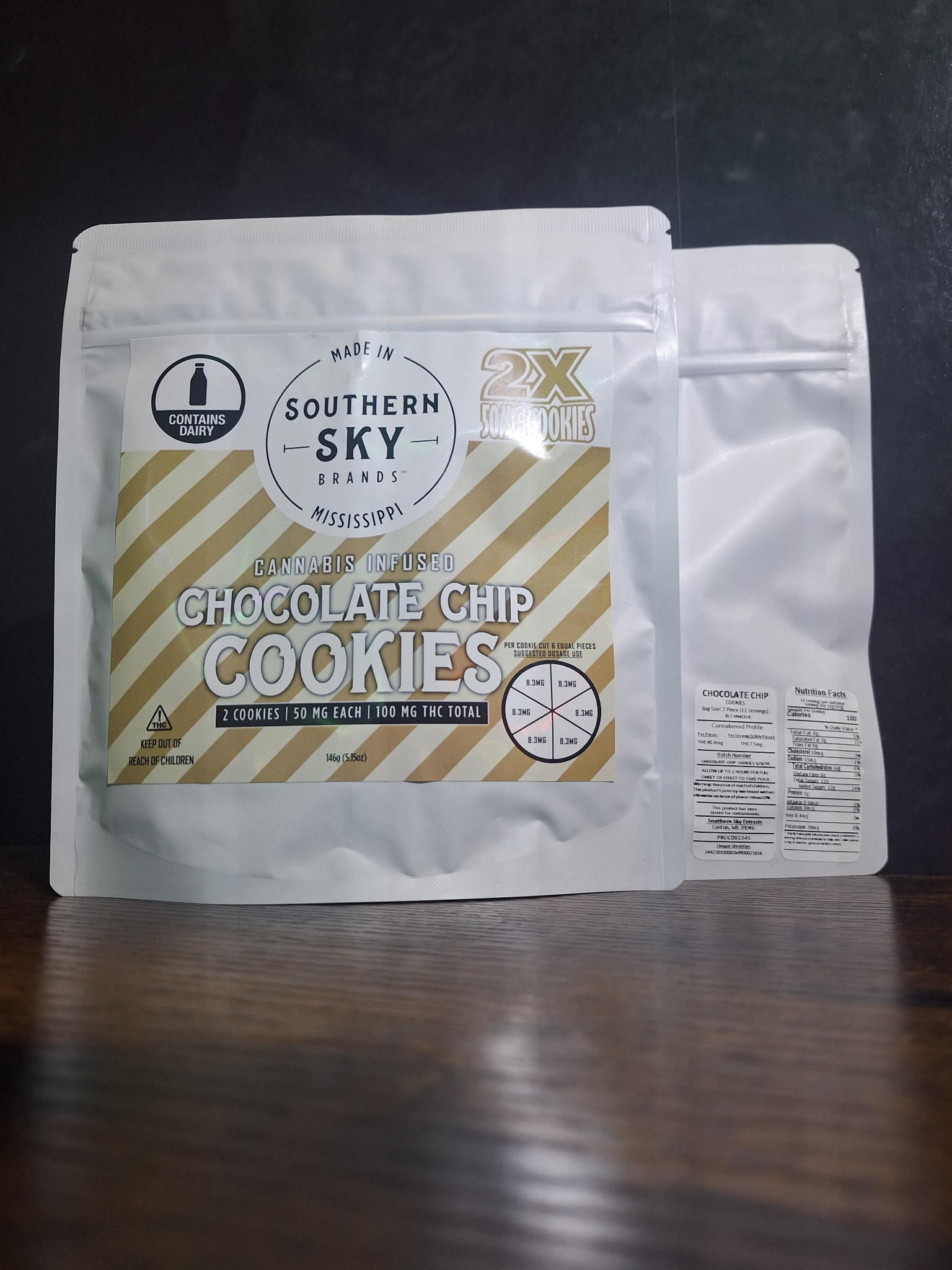Photograph of product: Chocolate Chip Cookies | 2 x 50mg | Southern Sky