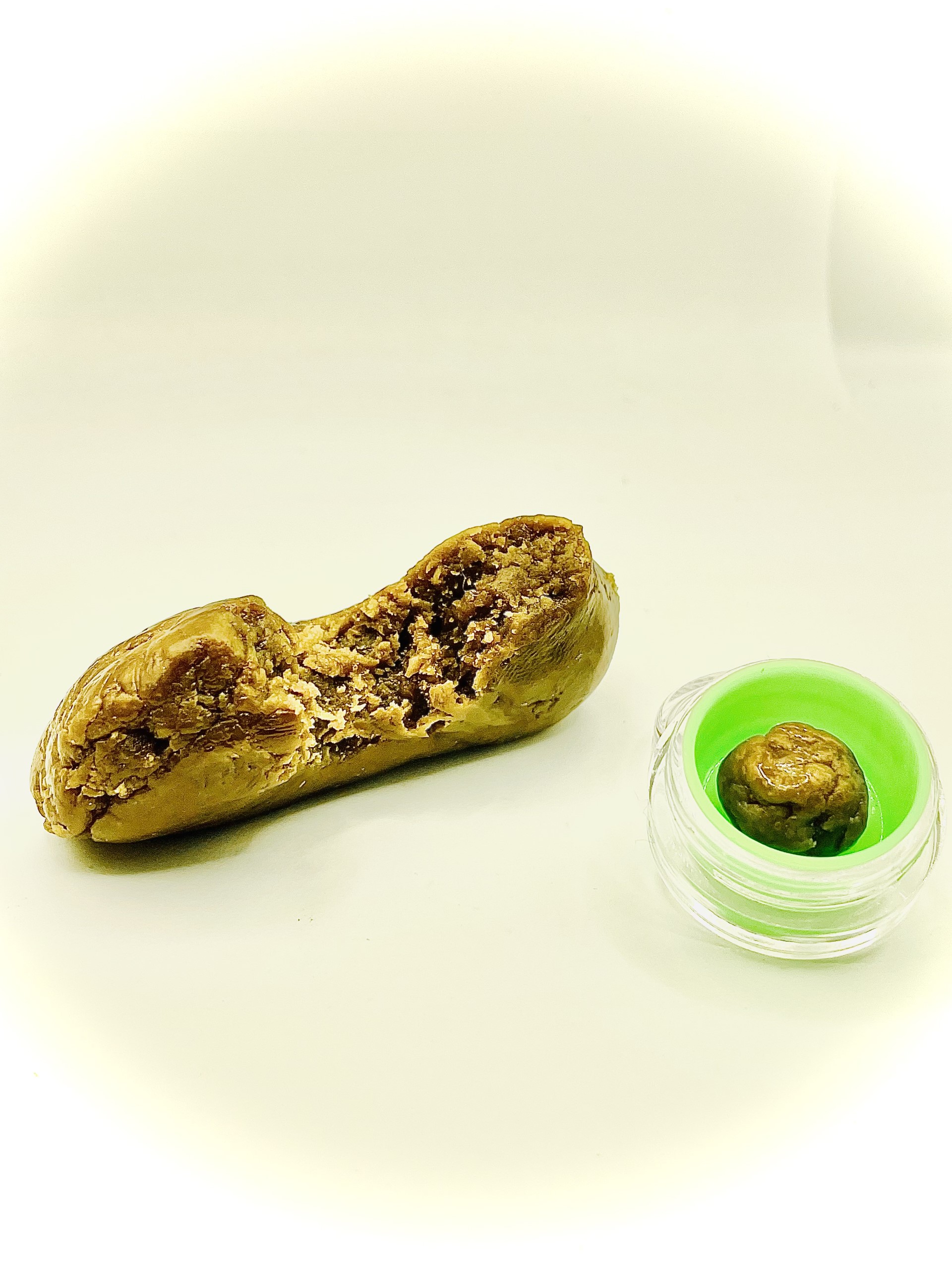 Photograph of product: Wax | Oui'd | 0.5g