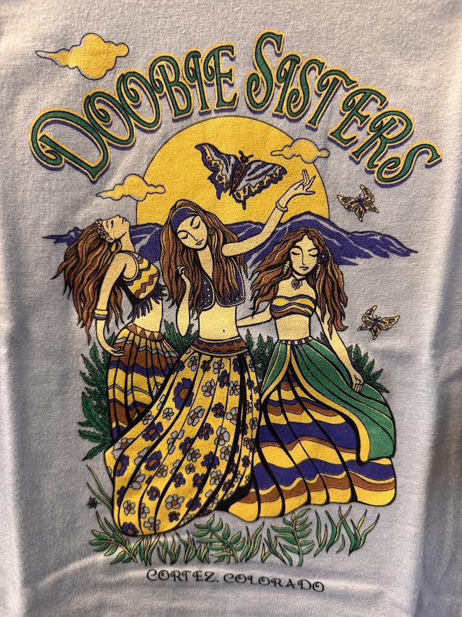 Photograph of product: Dancing Girls | Gray | 2XL | T-Shirt