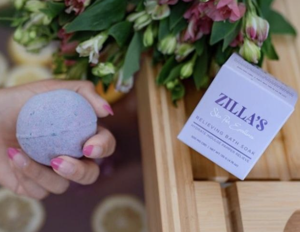 Photograph of product: Zilla's | CBD Bath Bomb - Lavander Eucalyptus