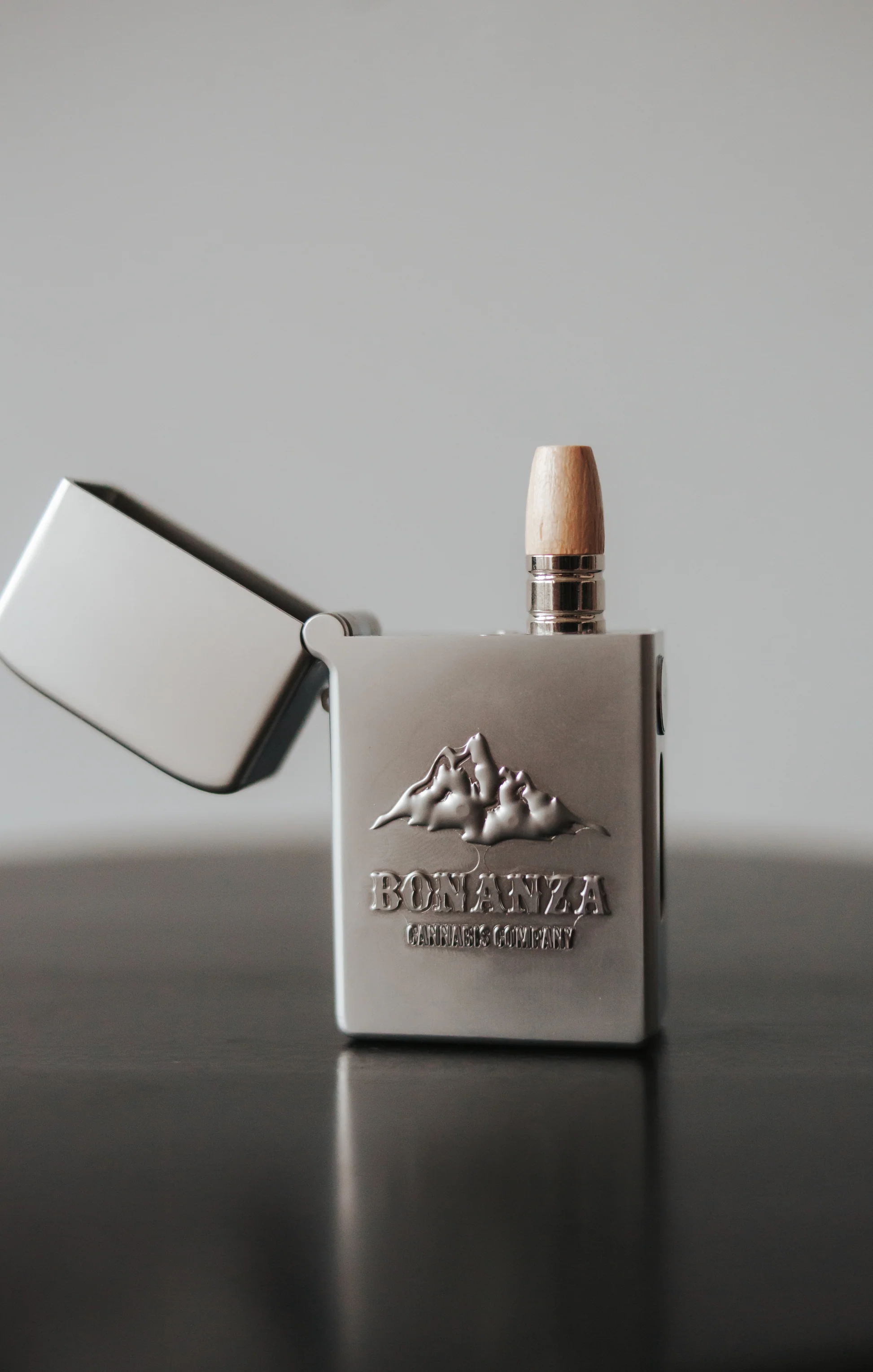 Photograph of product: Bonanza | Square Box Battery | Silver