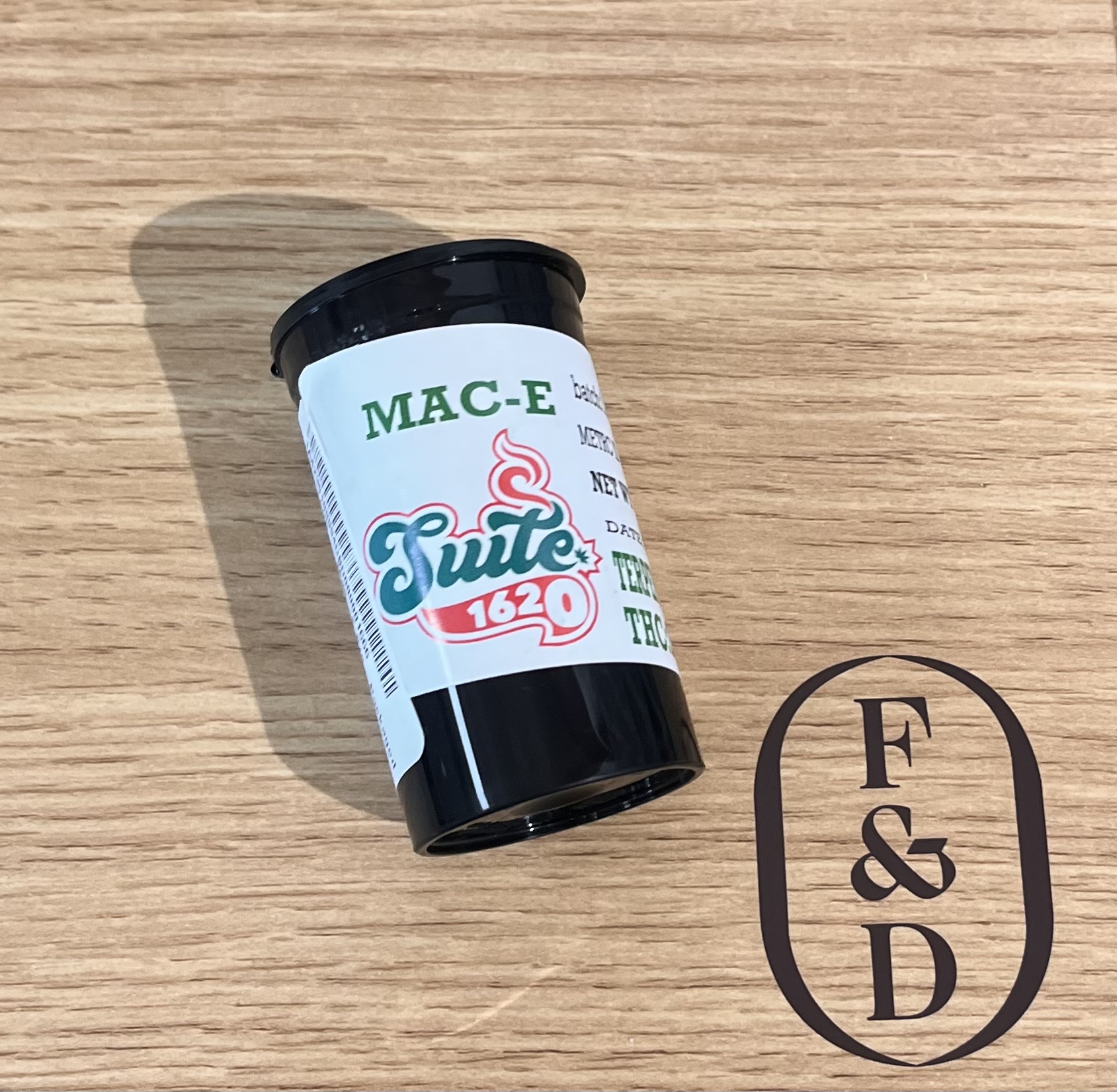 Photograph of Product: Suite 1620 - Mac-E (3.5g)