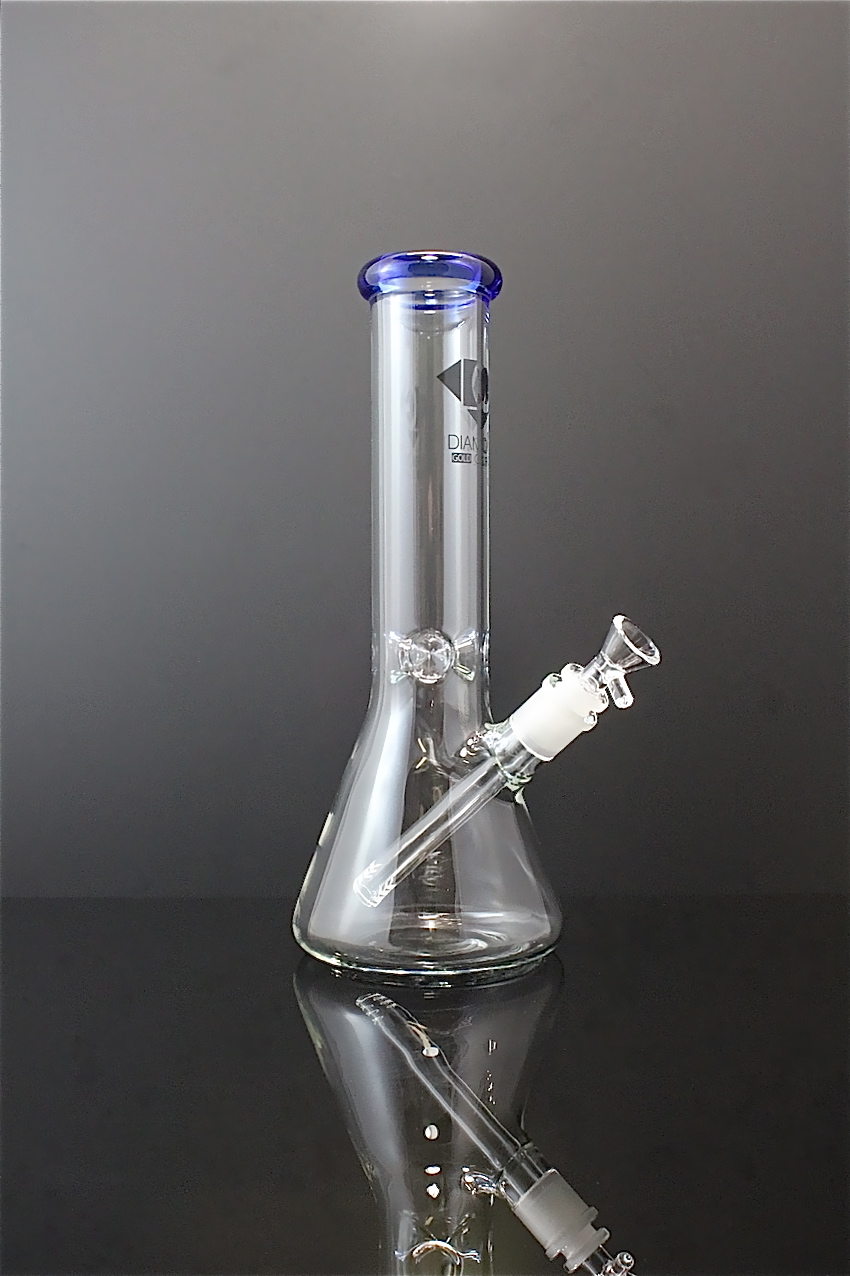 Photograph of product: #30 Diamond Glass Bong with color mouthpiece