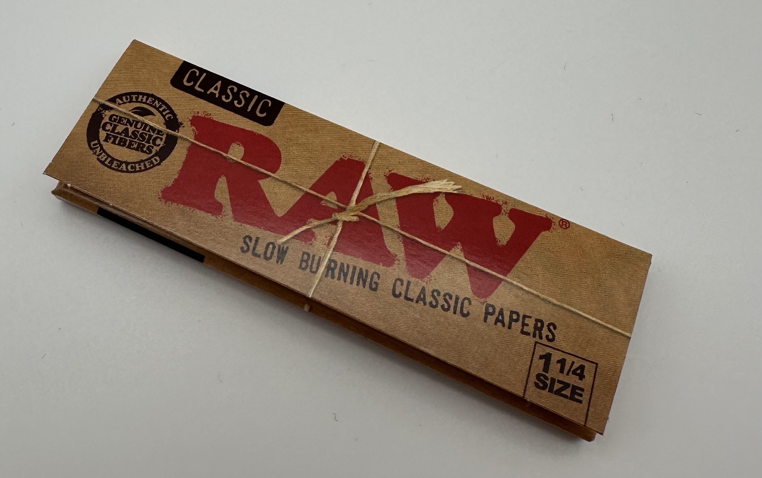 Photograph of product: RAW - Classic Rolling Papers - 1 1/4 Size