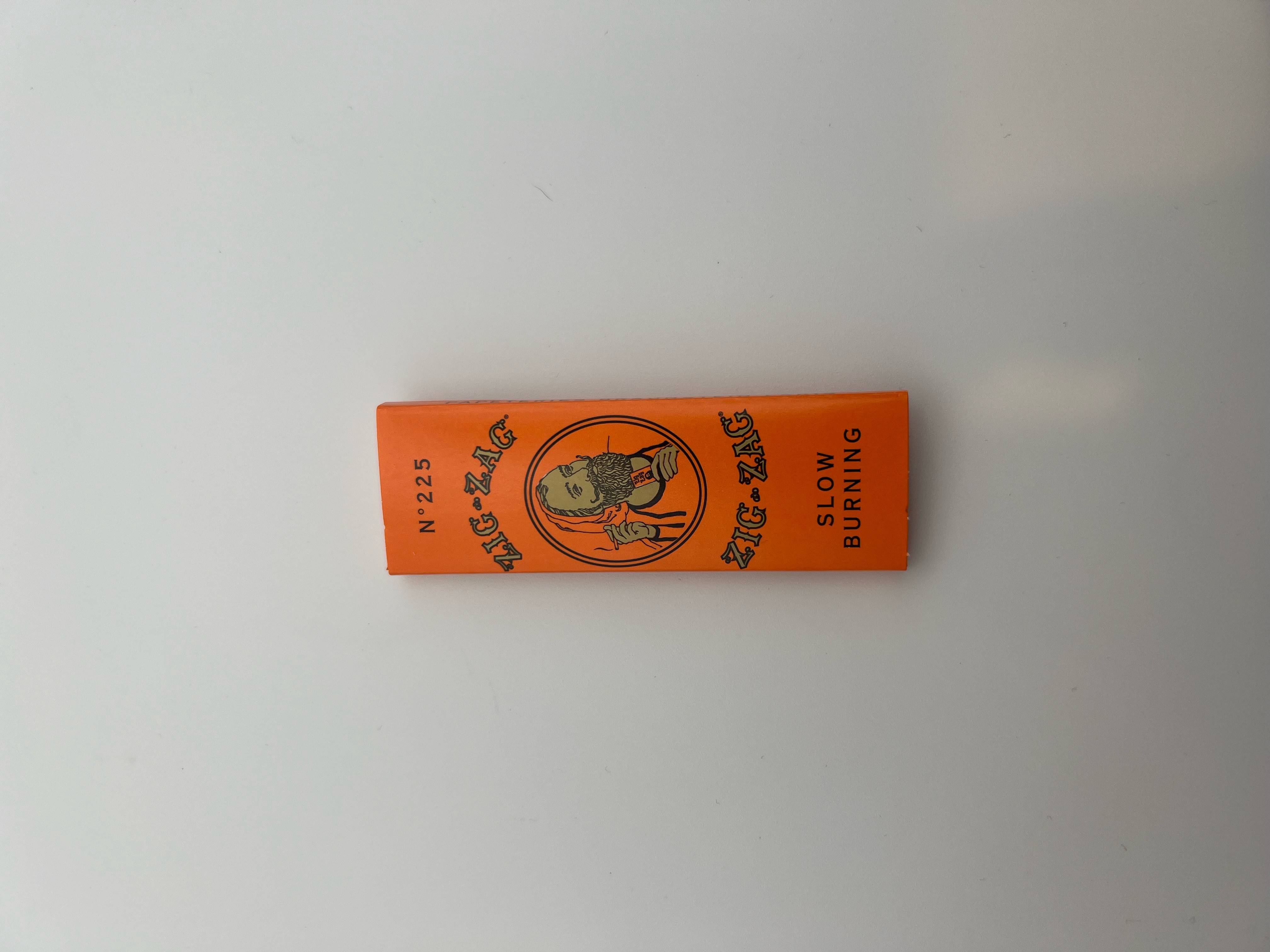 Photograph of product: Zig- Zag Rolling Papers | 1 1/4"