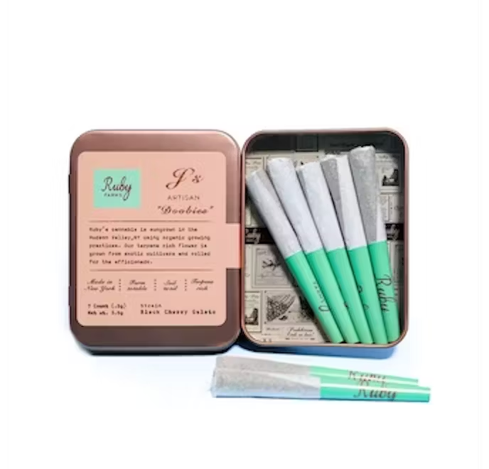 Photograph of product: Doobies | Black Cherry Gelato | Prerolls | 3.5g