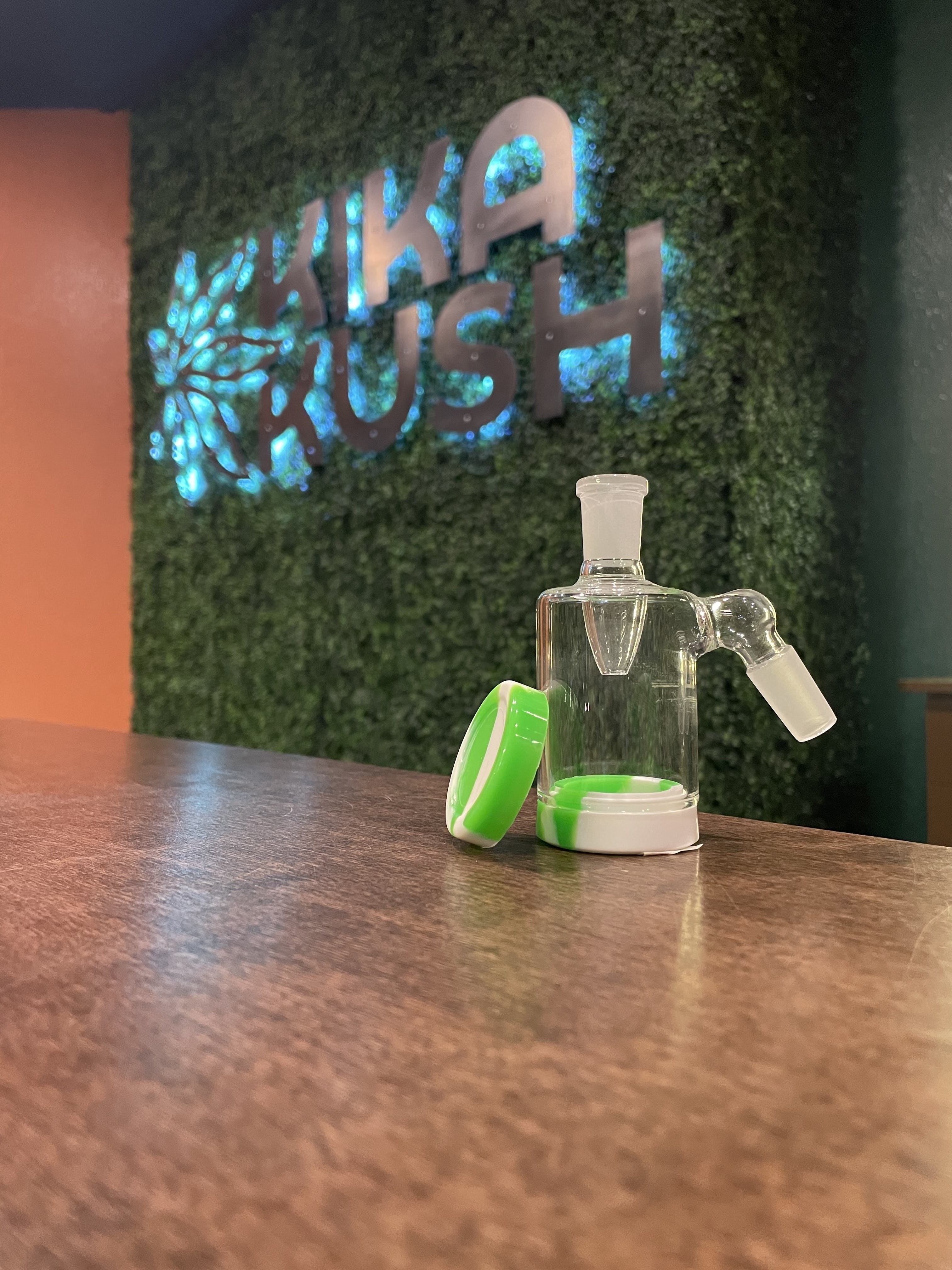 Photograph of product: Oil Reclaimer With Silicone