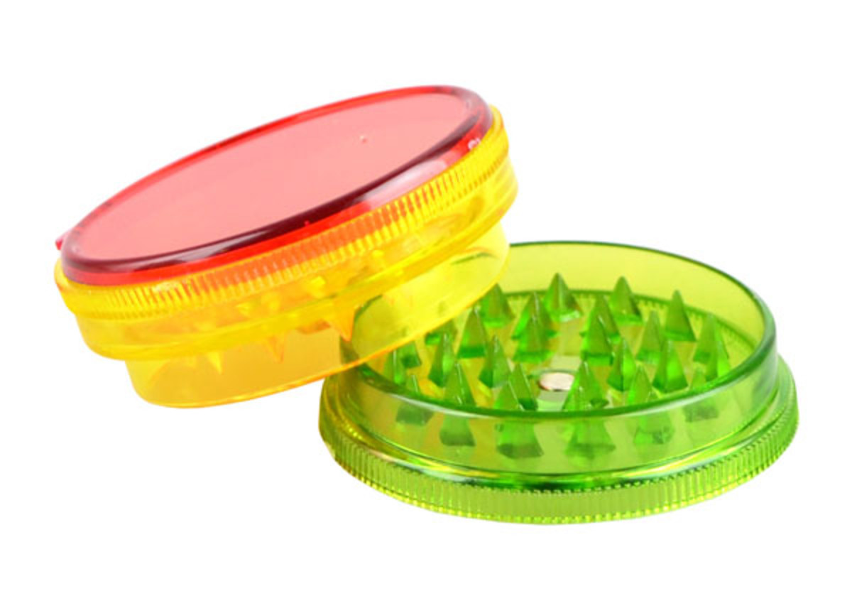 Photograph of product: Plastic 3pc Rasta Color Grinders