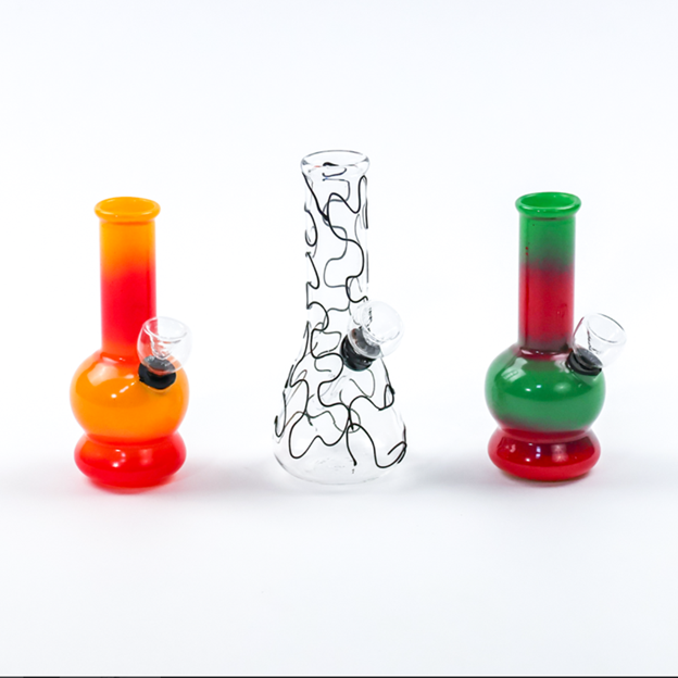 Photograph of product: 5" Mini Water Pipe | Assorted Colors