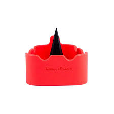 Photograph of product: (Blazy Susan) Deluxe Silicone Ashtray l Red
