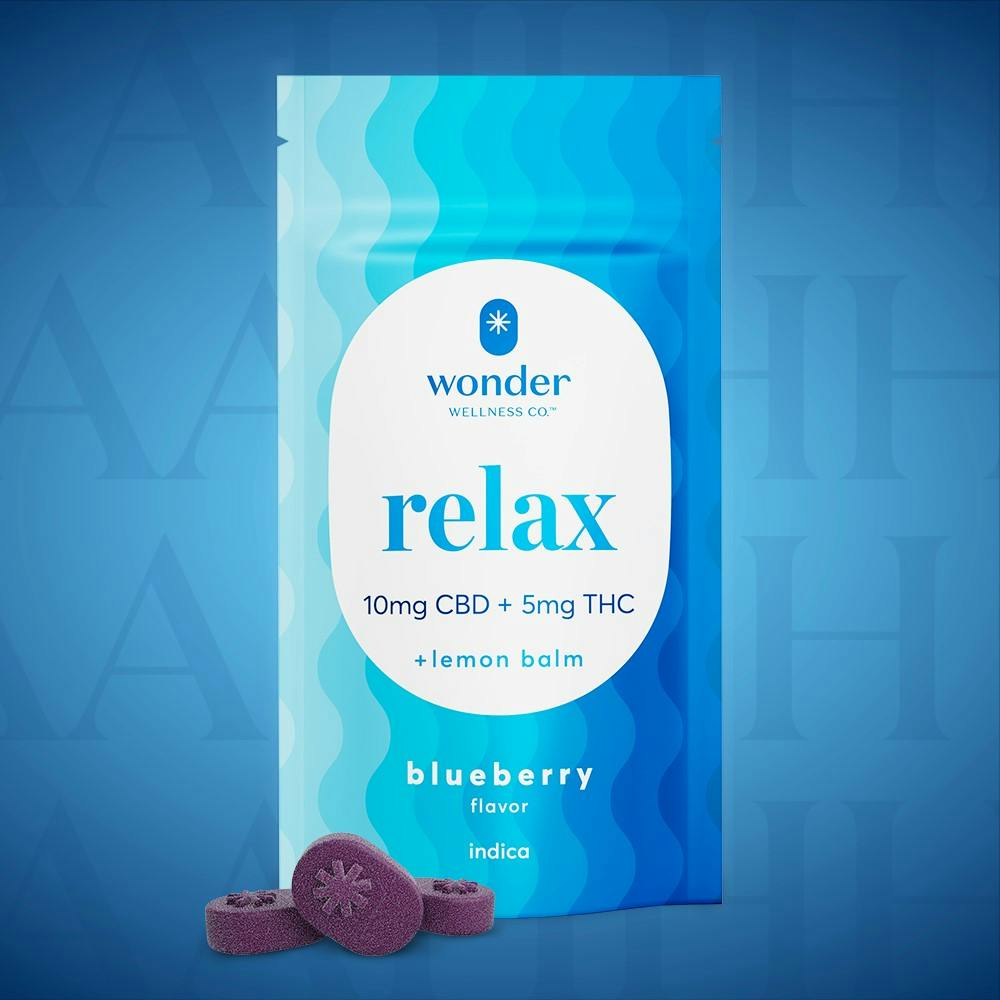 Photograph of product: Wonder Relax Gummies 2:1 Blueberry 100mg