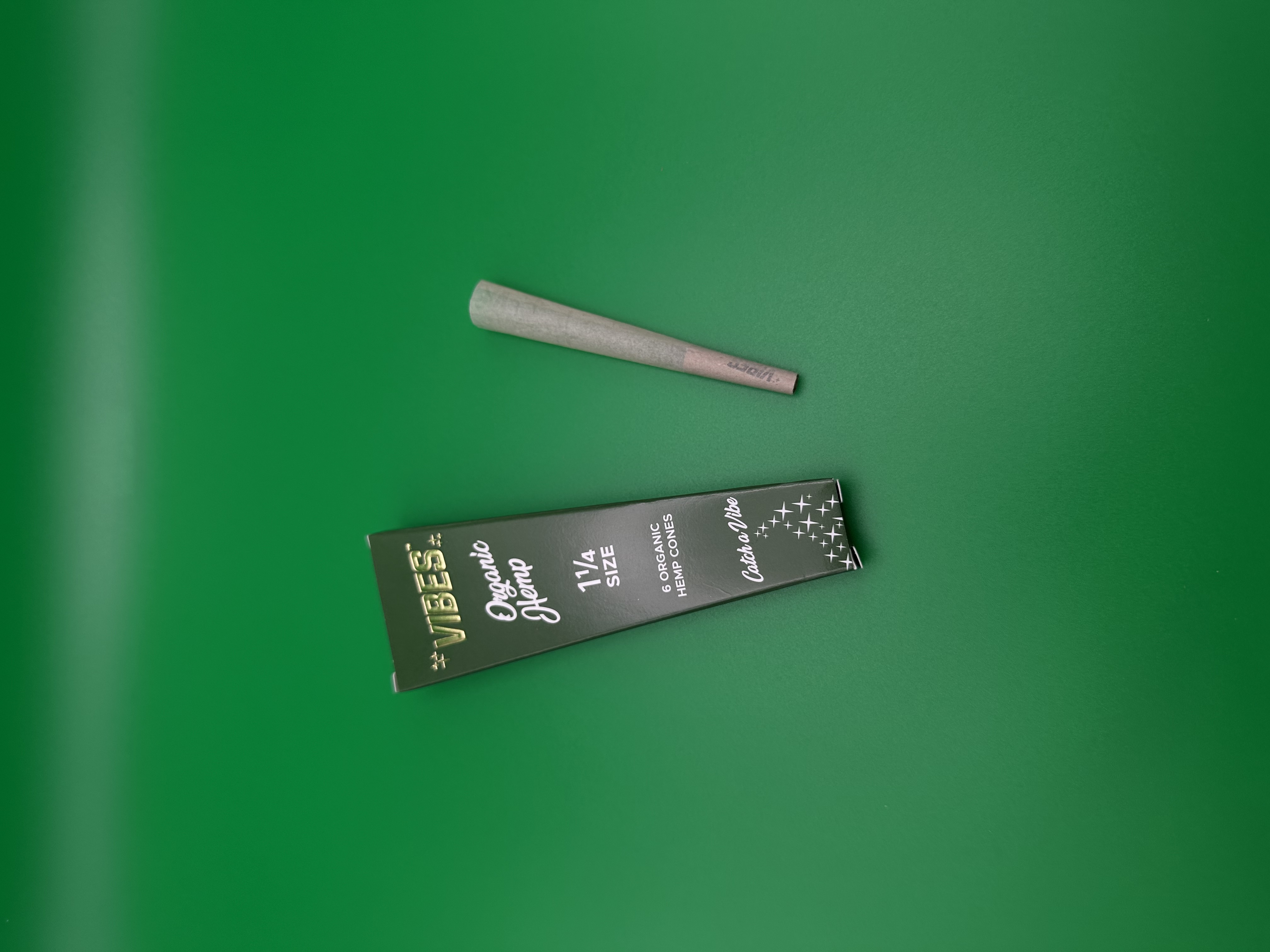 Photograph of product: Vibes - 1.25 Cones 6 pk - Organic Hemp (Green)
