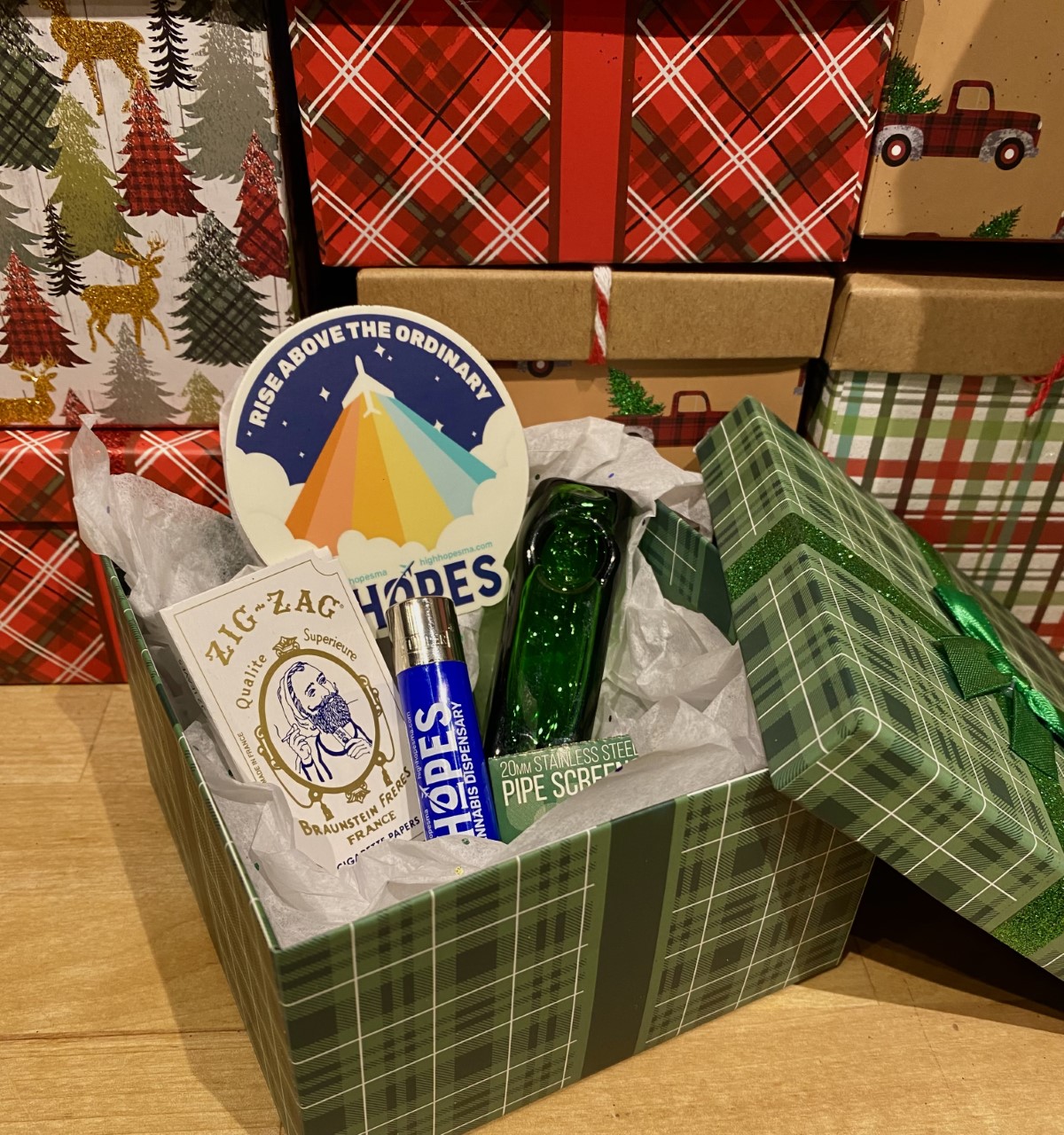 Photograph of product: 420 Survival Kit