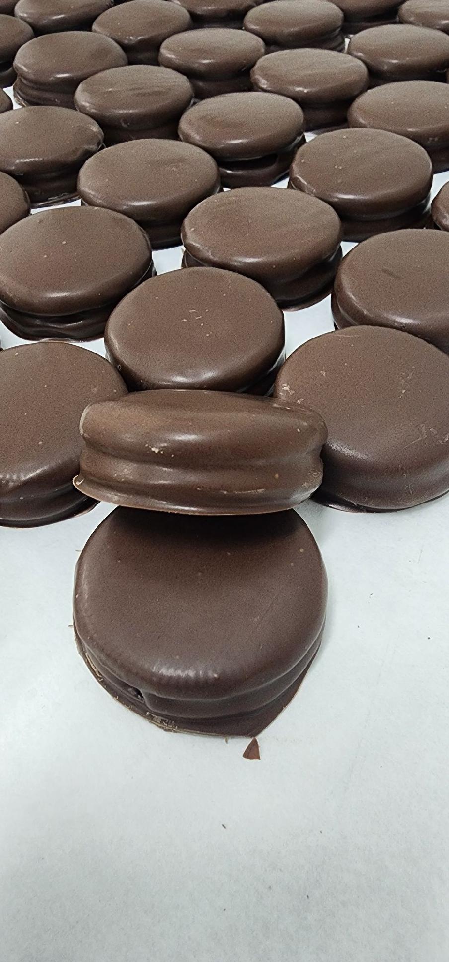 Photograph of product: Good Farma - Mint Chocolate Covered Oreos (30mg)