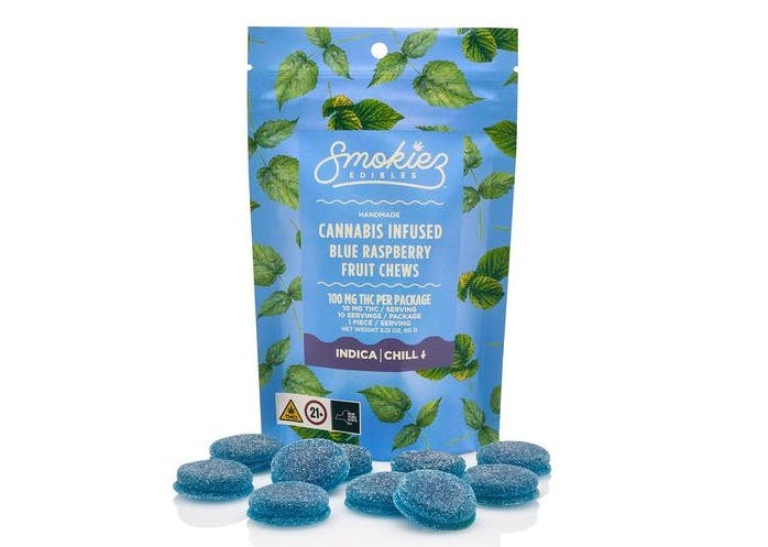 Photograph of product: Smokiez | Blue Raspberry Oui'd| 100mg TH-oui Fruit Chews