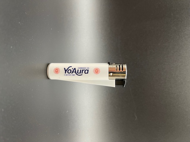 Photograph of product: Yo'Aura Clipper Lighter