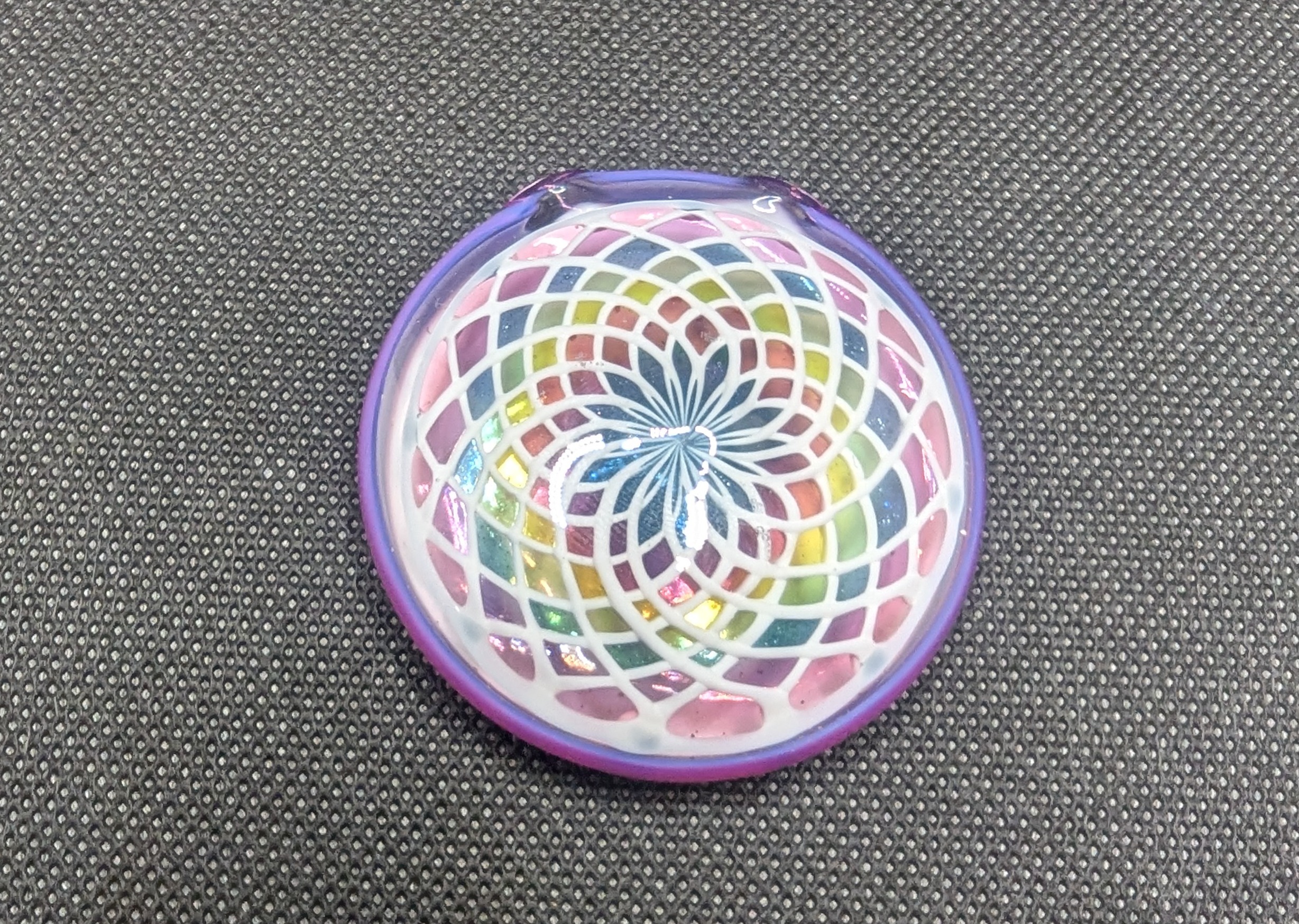 Photograph of product: Kaveman Glass - Deluxe Pendant