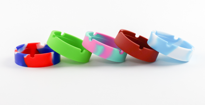 Photograph of product: Luvbuds | Ashtray | Silicone | Assorted Colors - BOTH