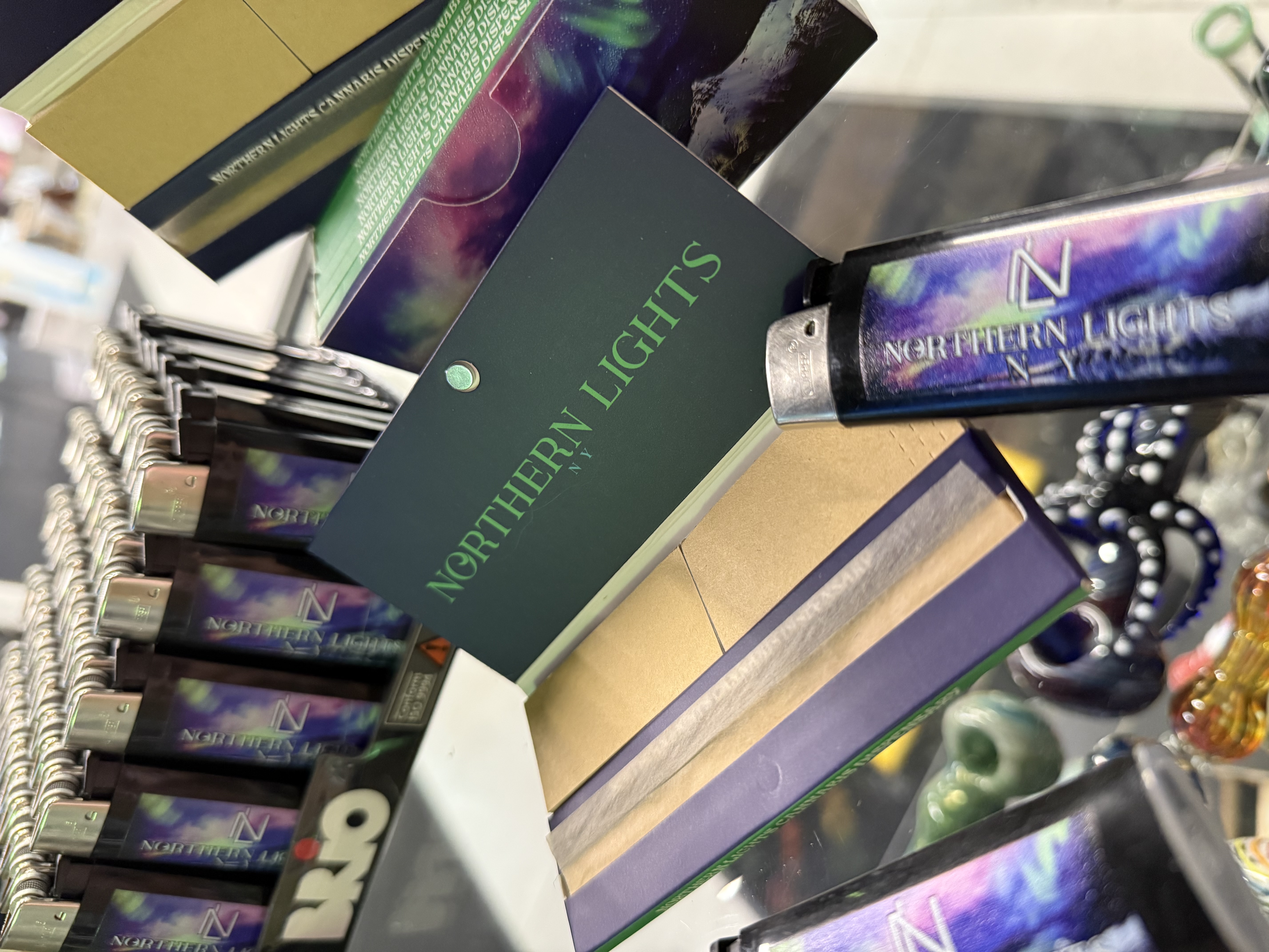 Photograph of product: Northern Lights | King Size Papers with Tips