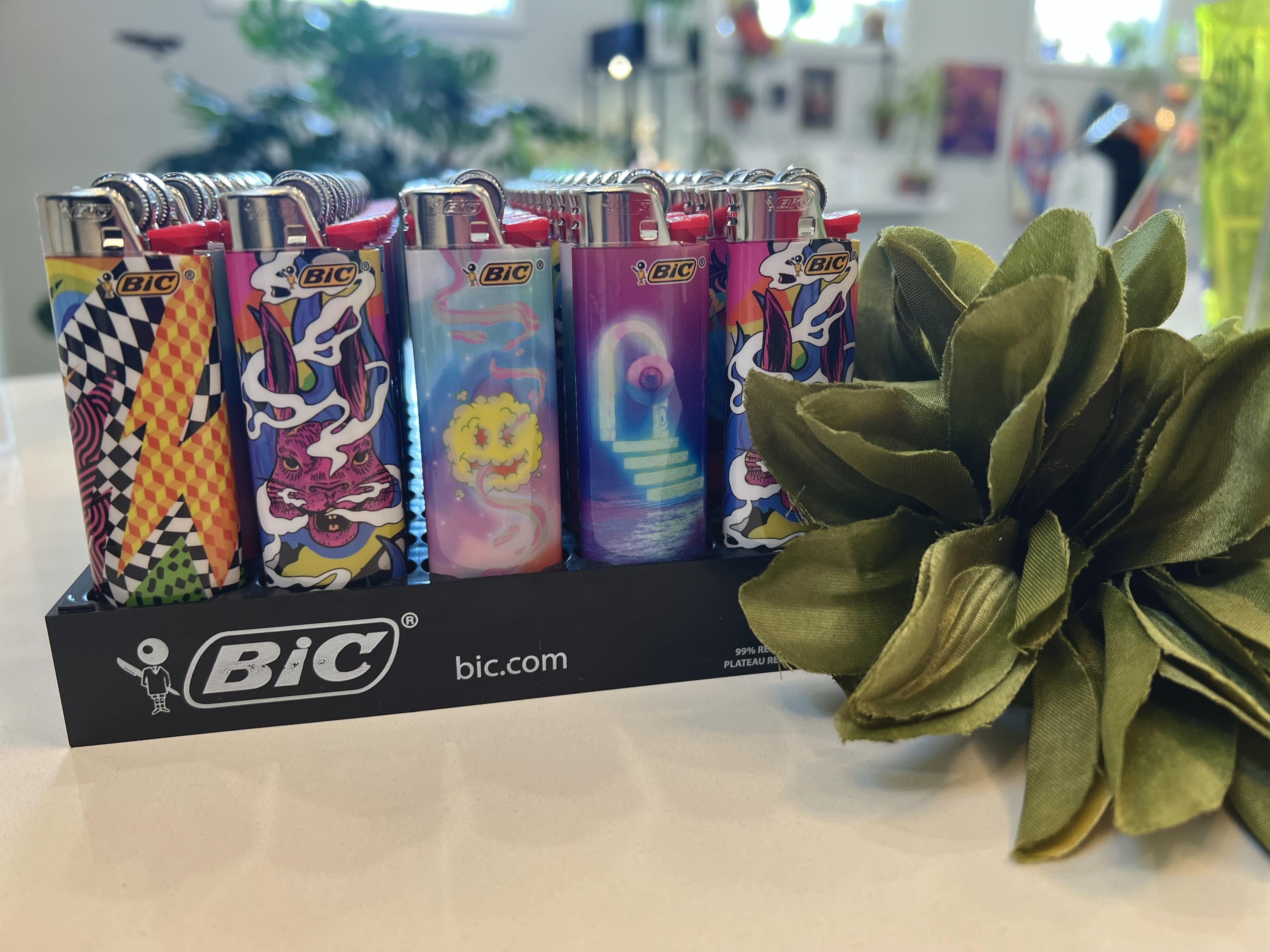 Photograph of product: Bic Lighter - Large - Geometric