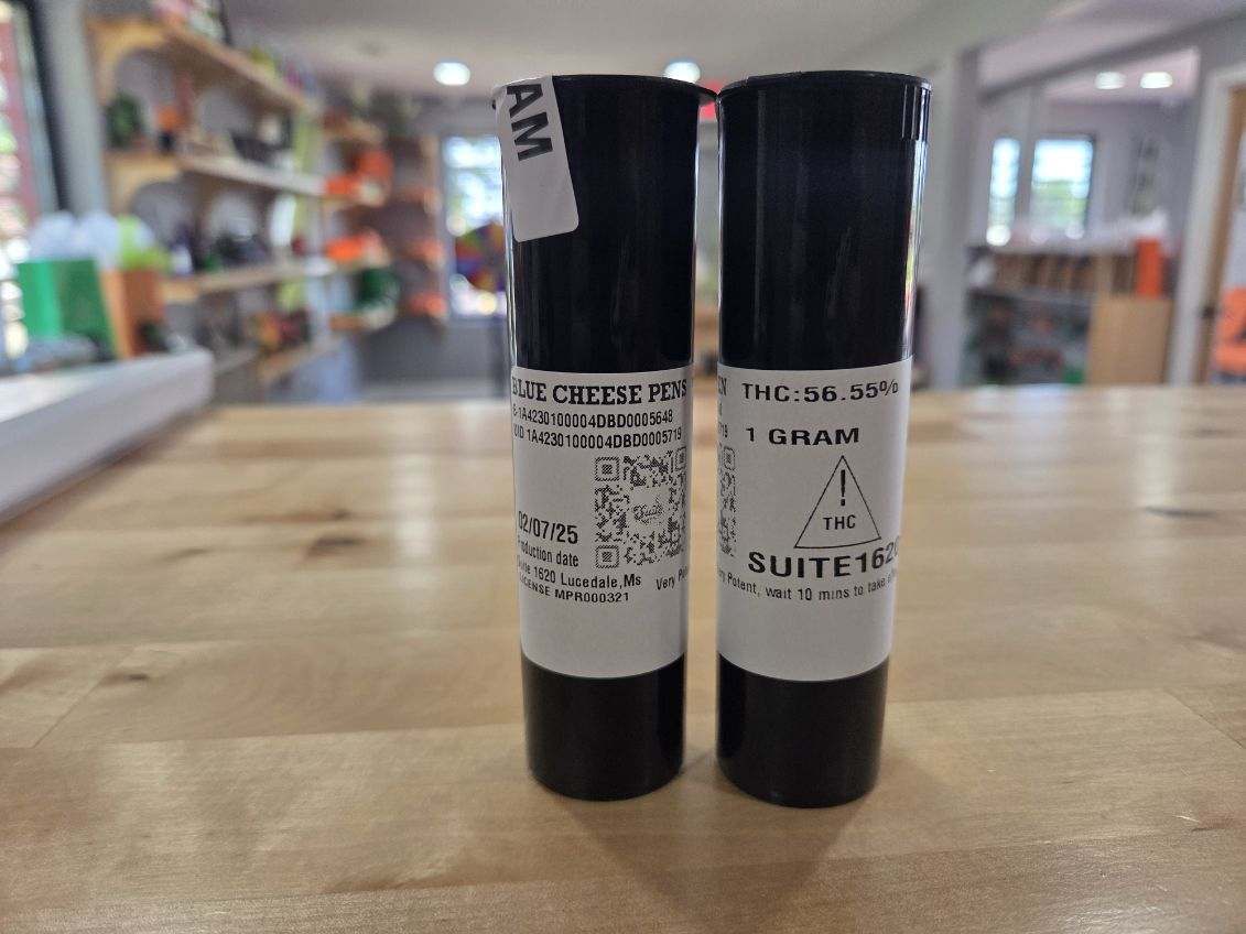 Photograph of product: Suite 1620- Blue Cheese Disposable Vape