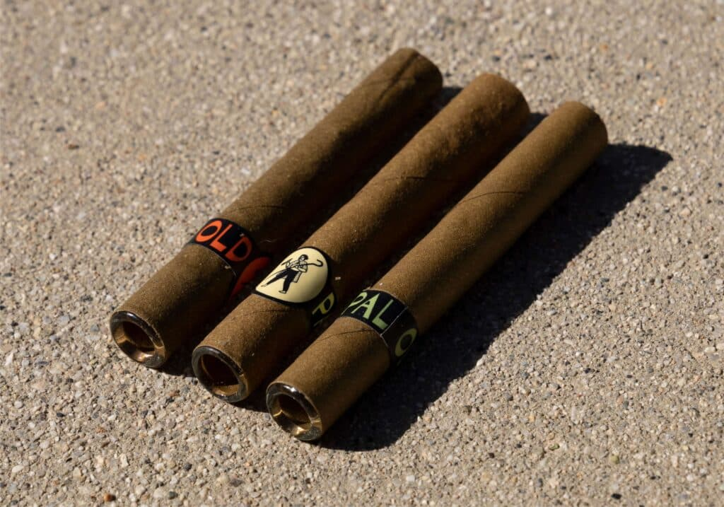 Photograph of product: Old Pal - 2g Infused Blunt w/Glass Tip - Green Crack X Mad Dog