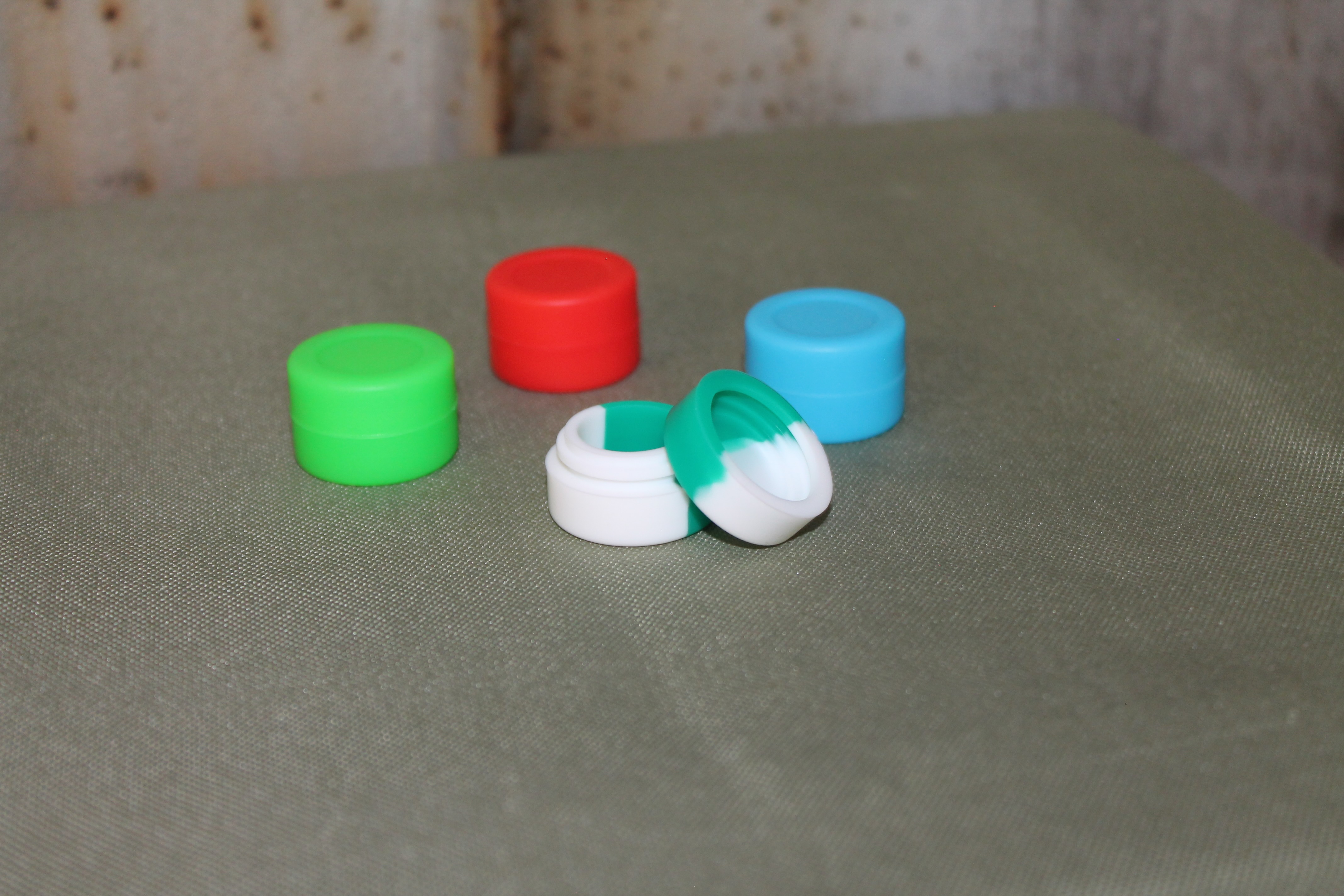 Photograph of product: RCD I Concentrate Container