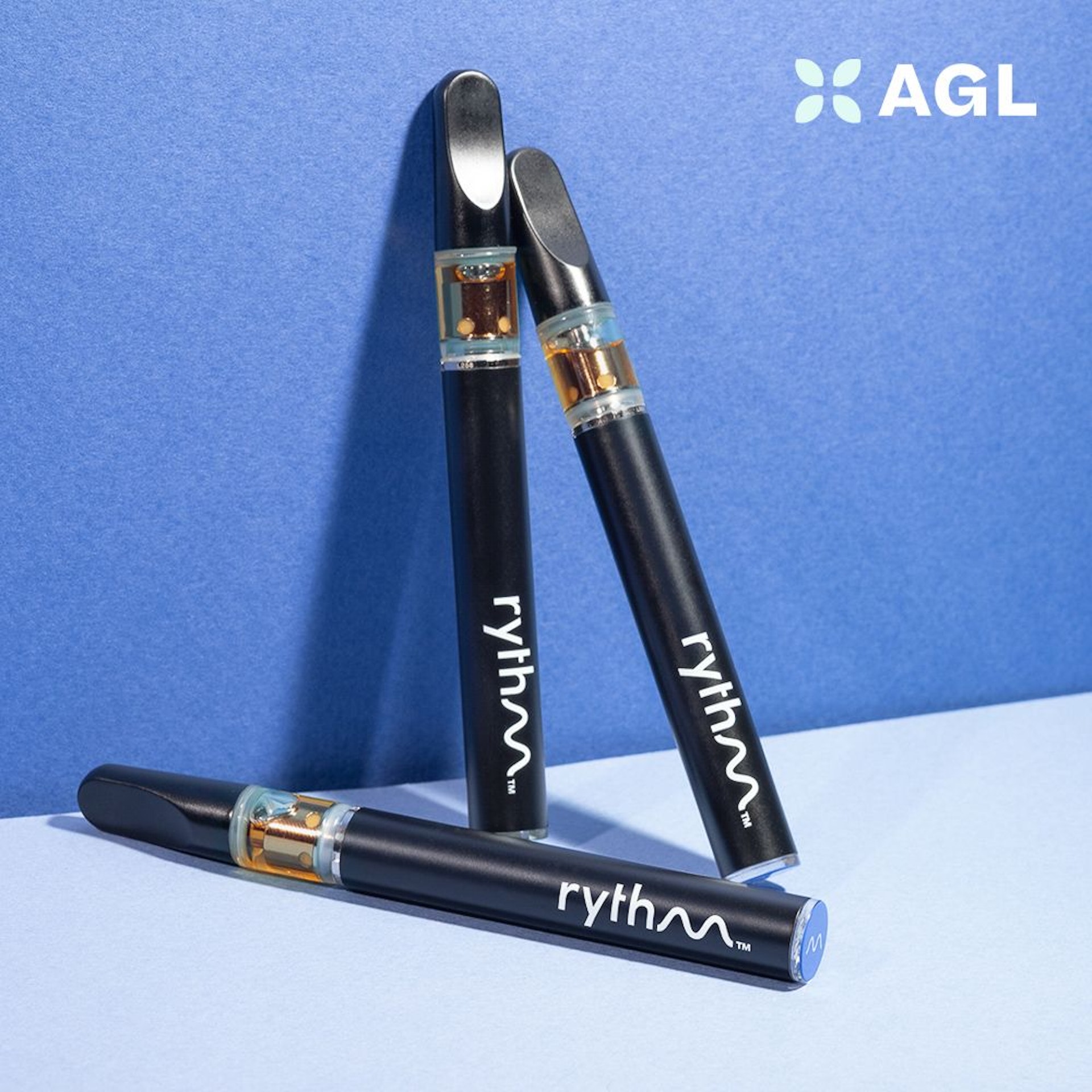 Photograph of product: LA Kush CKE Disposable Vape | T77.55% | 00673 | 0.3g
