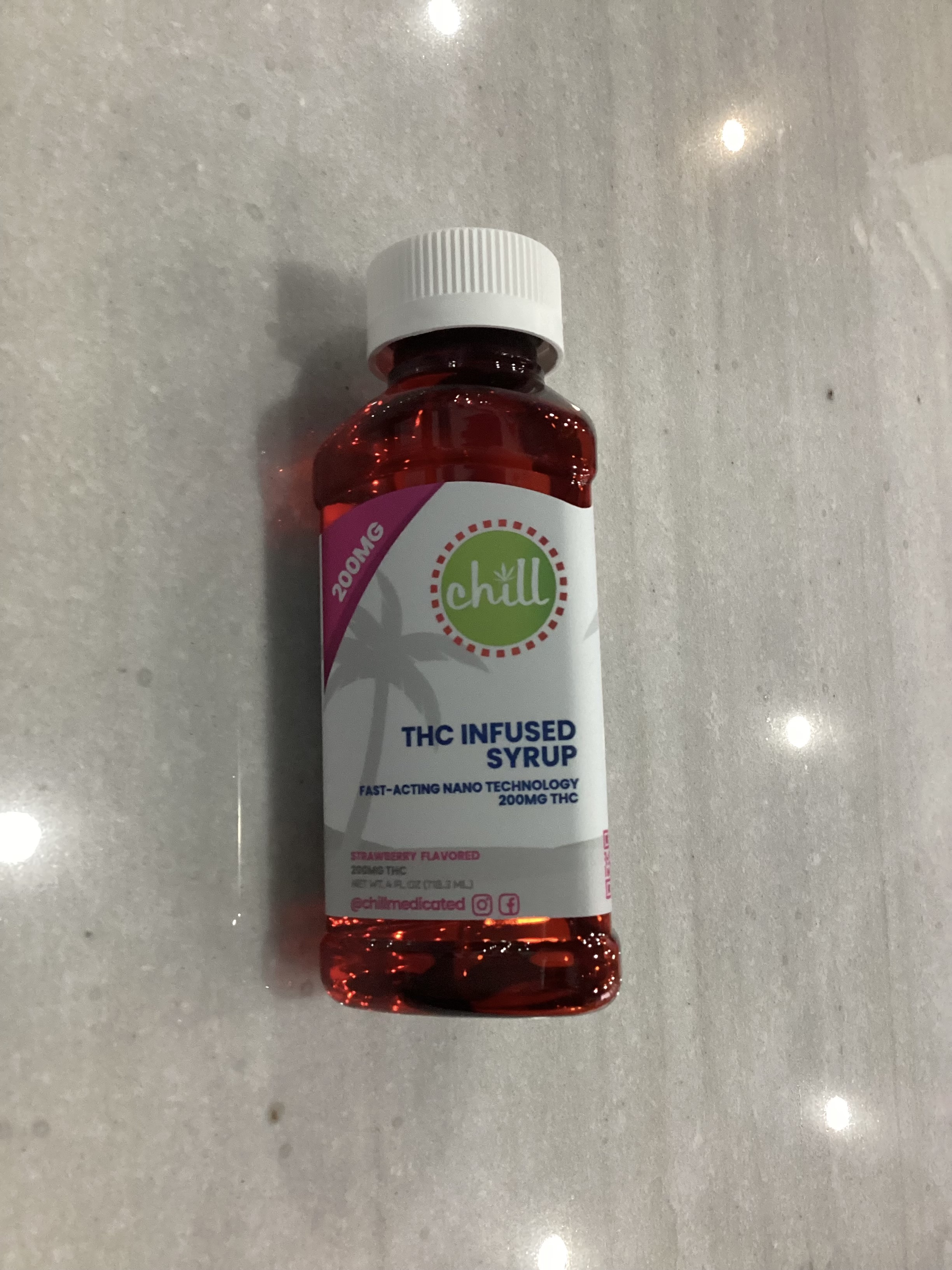 Photograph of product: CHILL MEDICATED | SYRUP 200MG | STRAWBERRY