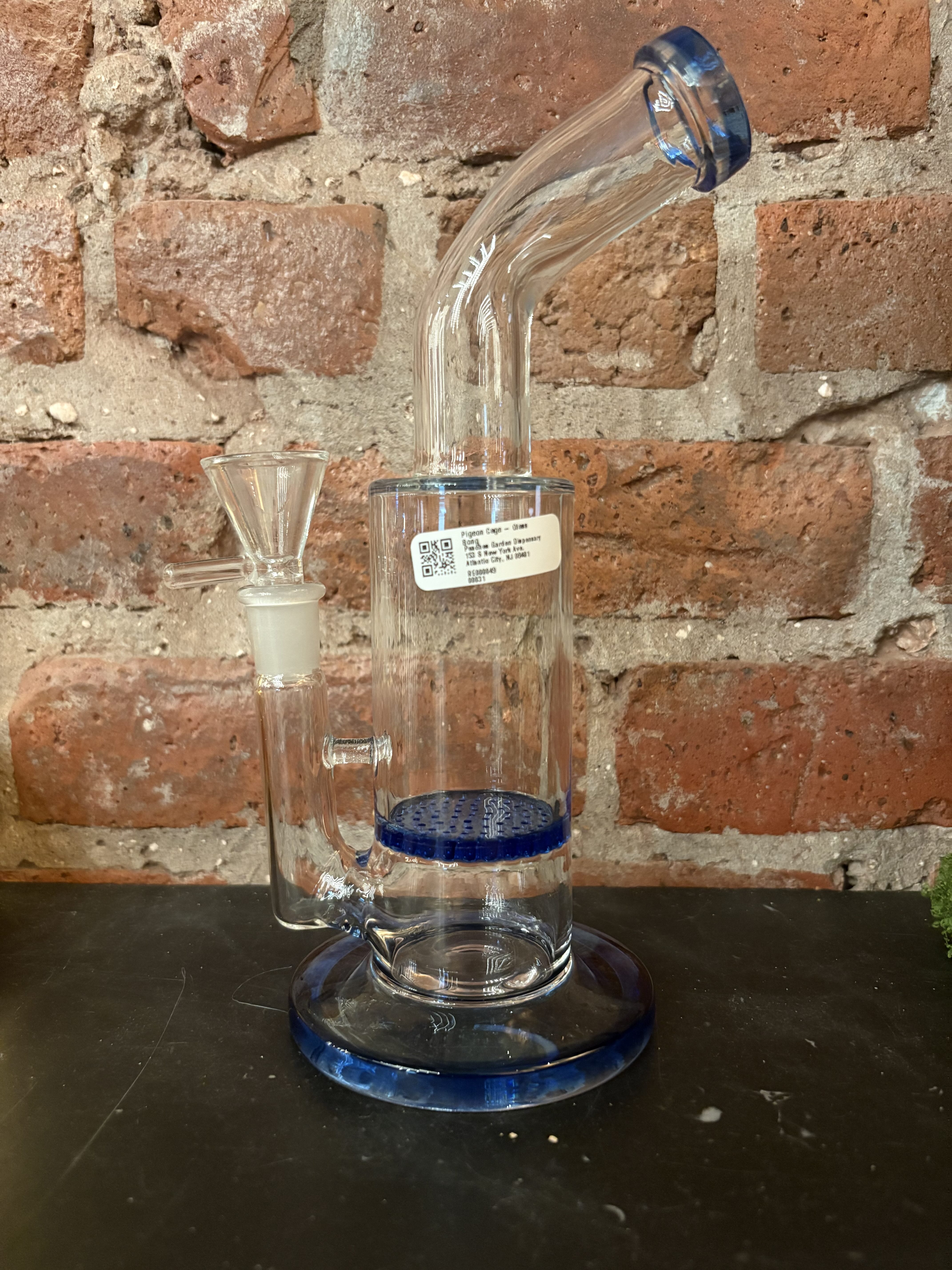 Photograph of product: Pigeon Cage - Glass Bong
