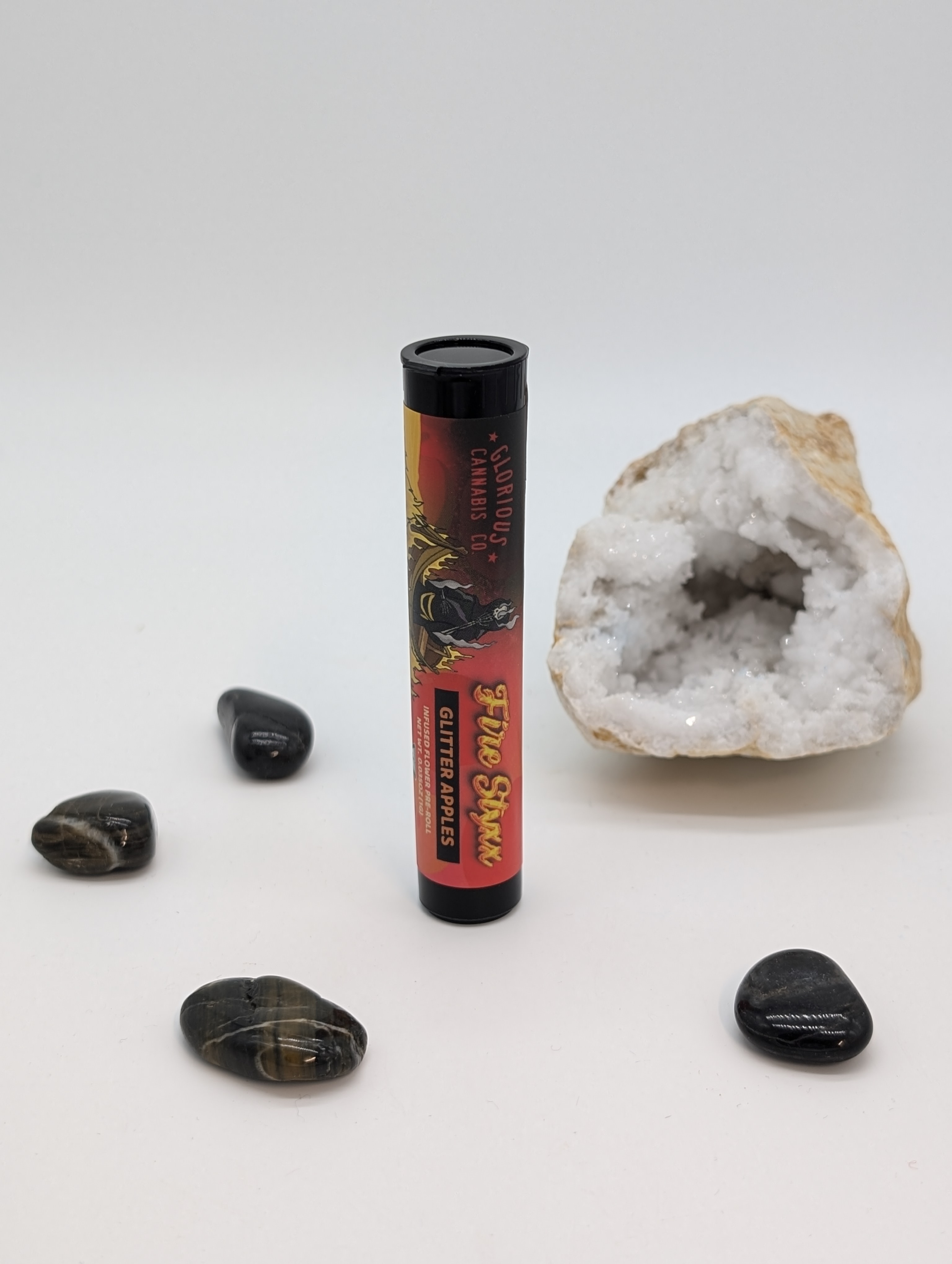 Photograph of product: Glitter Apples - infused preroll