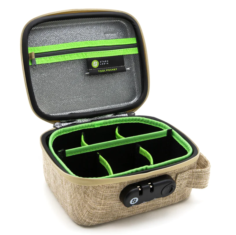 Photograph of product: Silverton Medium Case | Tan