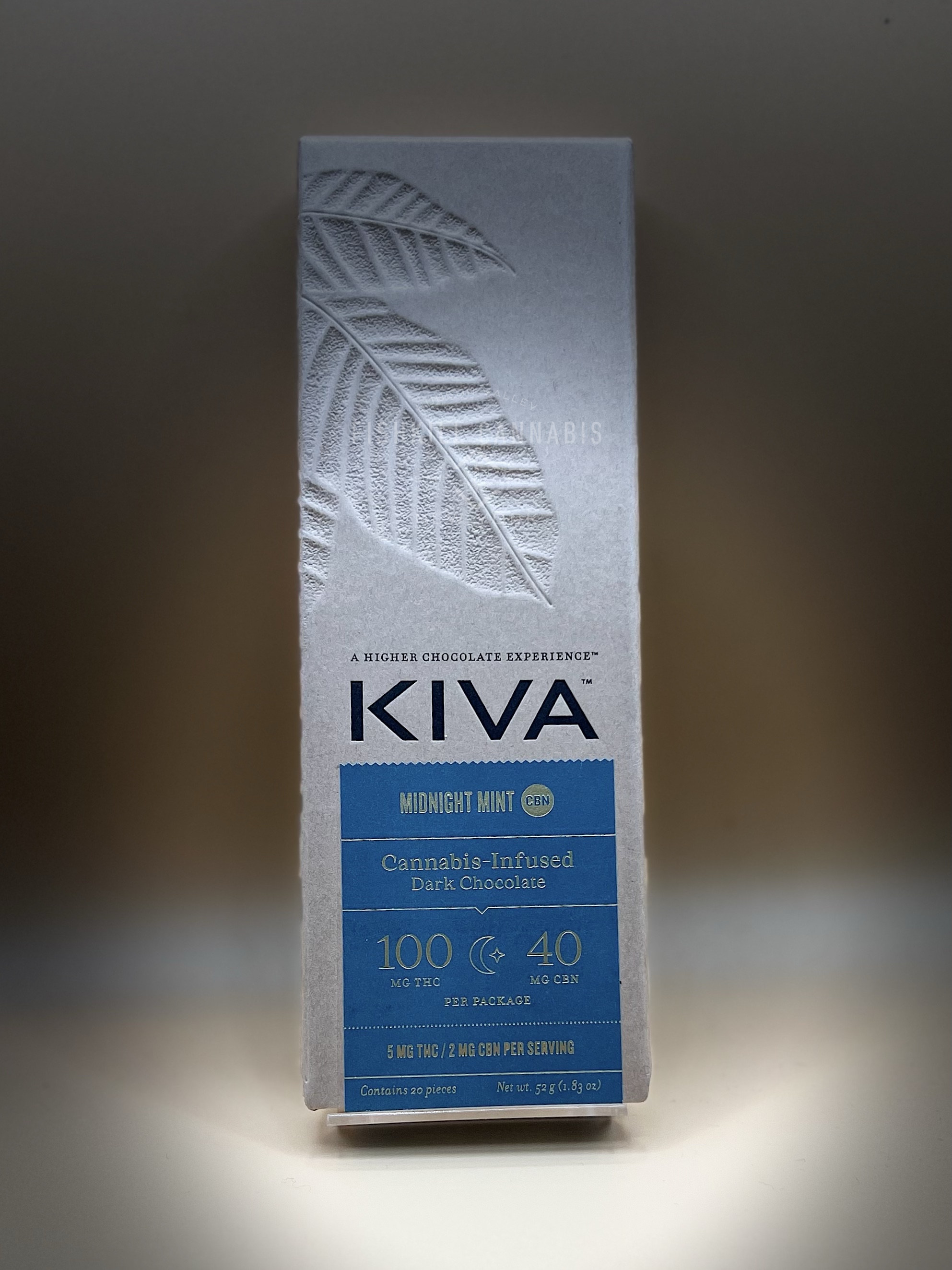 Photograph of product: Midnight Mint Chocolate - 100mg Bar - Kiva