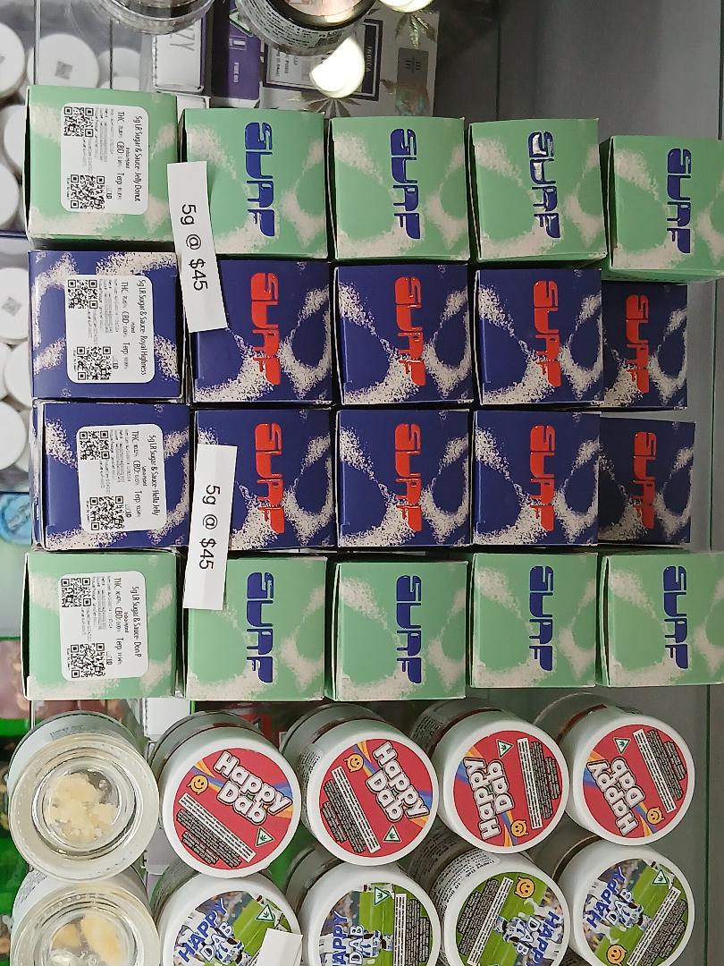 Photograph of product: CT360 | Royal Highness Live Resin Sugar & Sauce